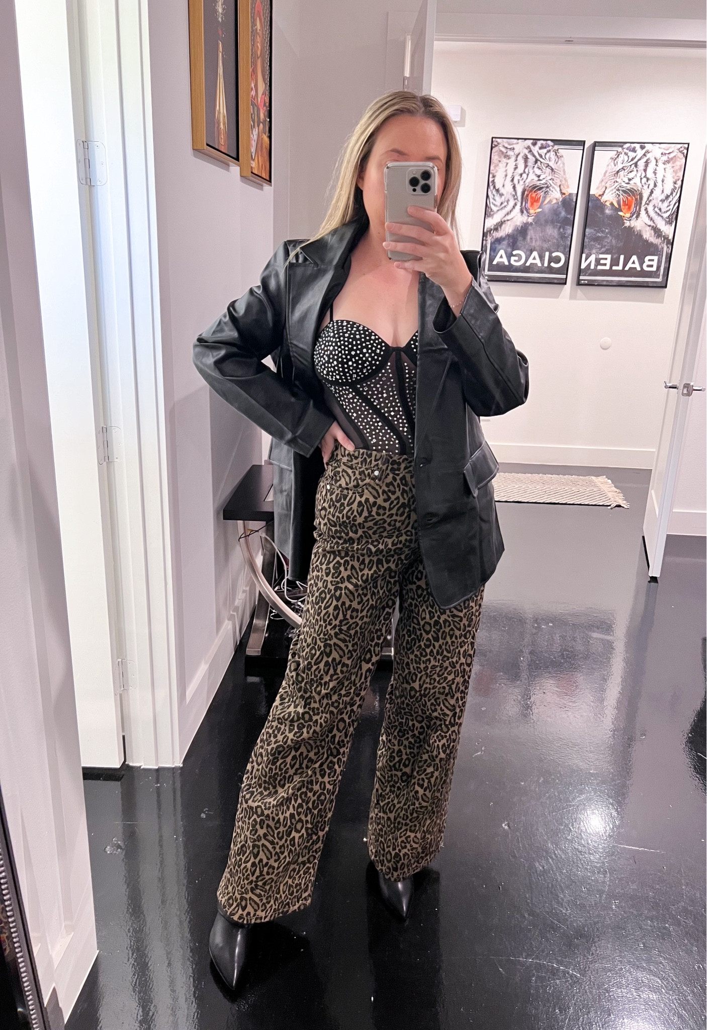 Leopard jeans and black faux leather blazer 

Fall look. Fall outfit. Fall fashion. 

#LTKStyleTip #LTKSeasonal #LTKFindsUnder50