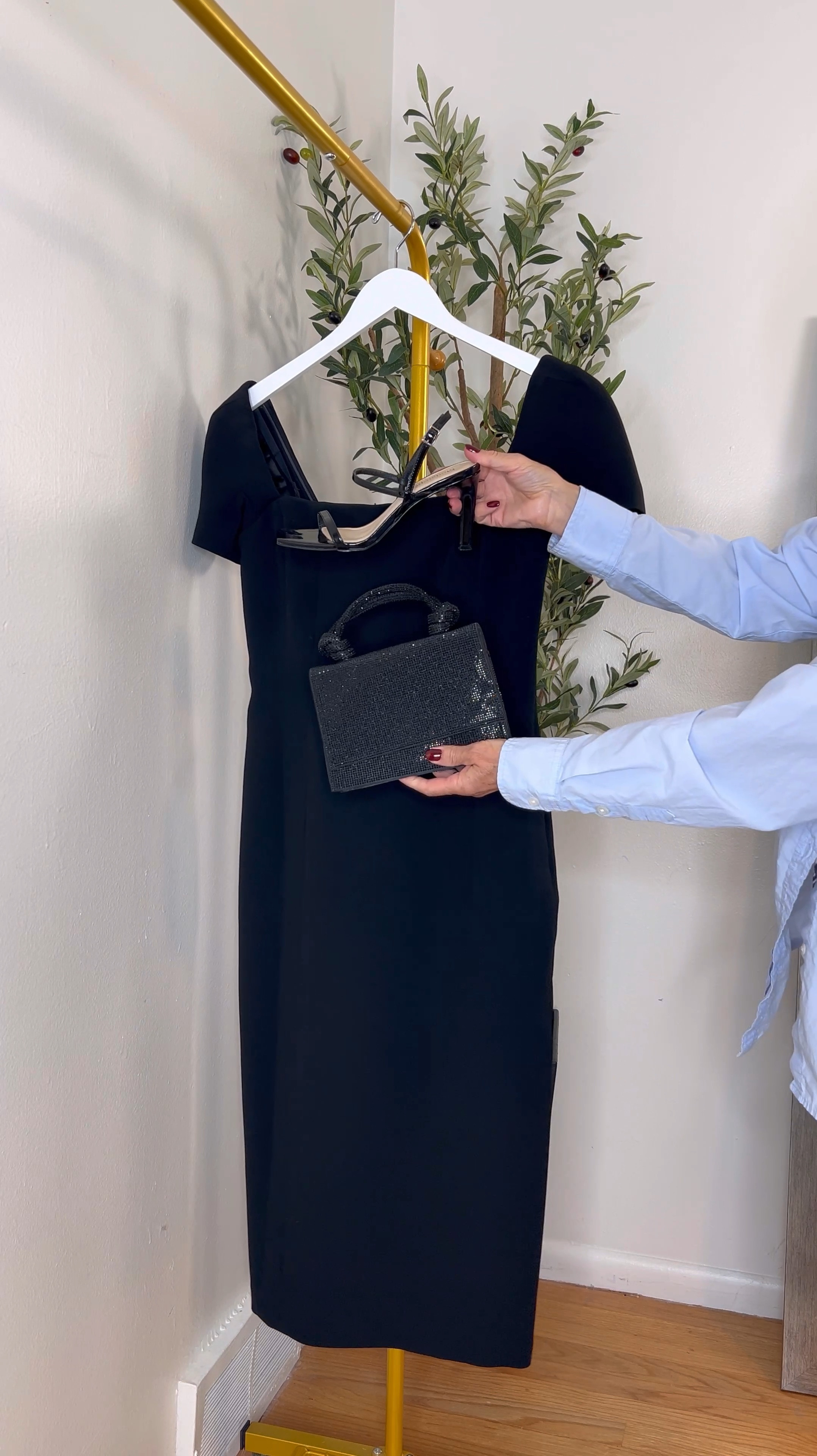 Some of the looks I packed for the ltk convention! I picked high-low looks, including trending season colors, sparkle, and Bridgerton vibes. 


#LTKOver40 #LTKFindsUnder100 #LTKCon