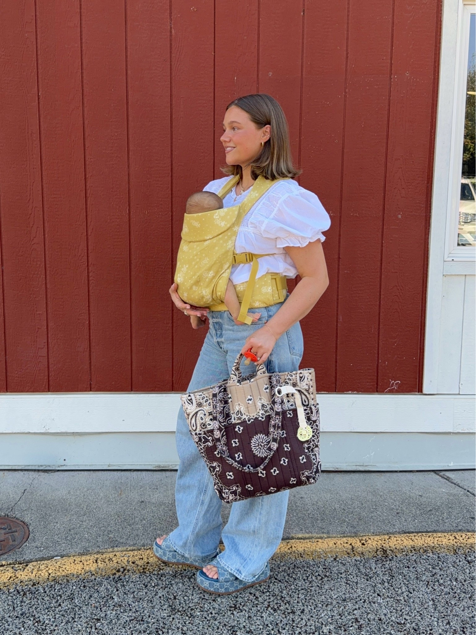 I size down in this style of jeans for a less baggy fit I’m typically a 30 these are a 28! Top from sonderhaus size L 100% cotton. Linked similar bags this exact is sold out! Looove this baby carrier so many really cute prints

#momstyle #babycarrier #aylajeans #citizensforhumanity #bandana #bandanabag #bresheppard

#LTKmomlife