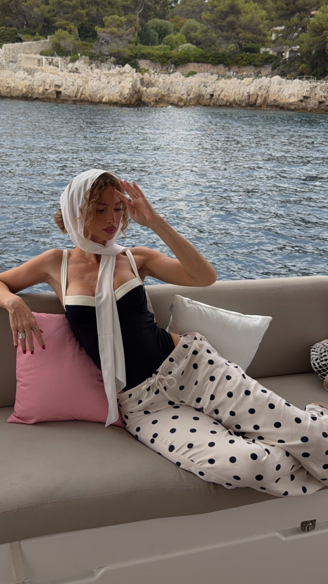 Chic swim outfit