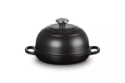 Le Creuset Signature Bread Oven, 9.5 Inch | Belk