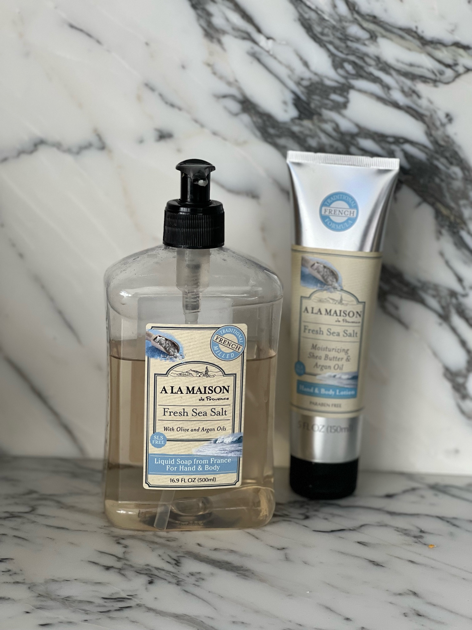 This soap & lotion smells so good!! It is a must have!! #soap #kitchen #bathroom

#LTKbeauty