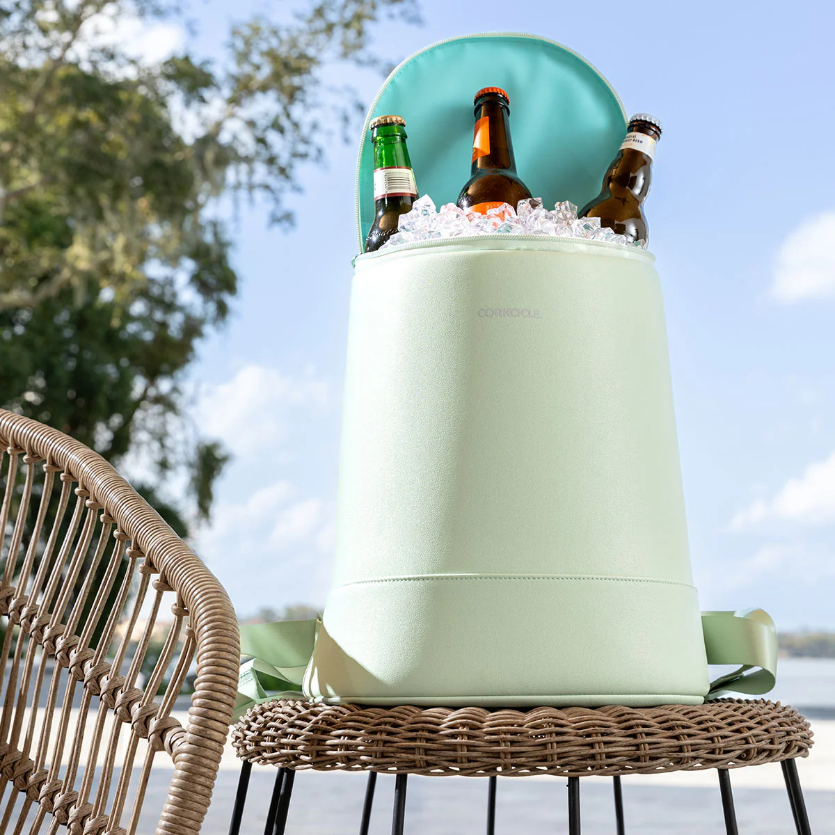 Eola Bucket Cooler Bag | Corkcicle