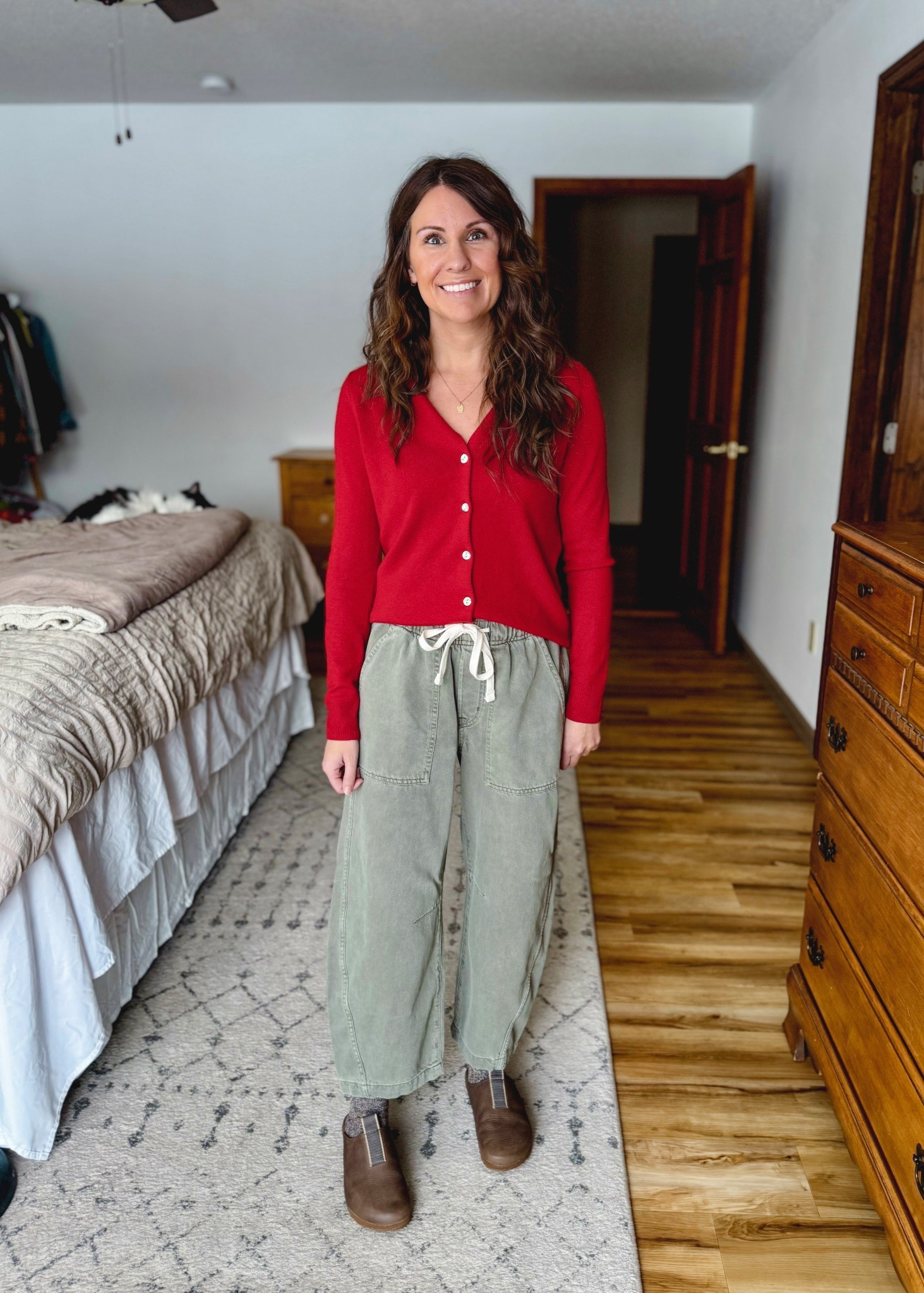 Wearing small in my cashmere cardigan (also linked similar more affordable ones) and XS petite/short in my green barrel pants (also own the tan/brown). My Seavees clogs fit true to size

#LTKSeasonal #LTKgrwm #LTKPetite
