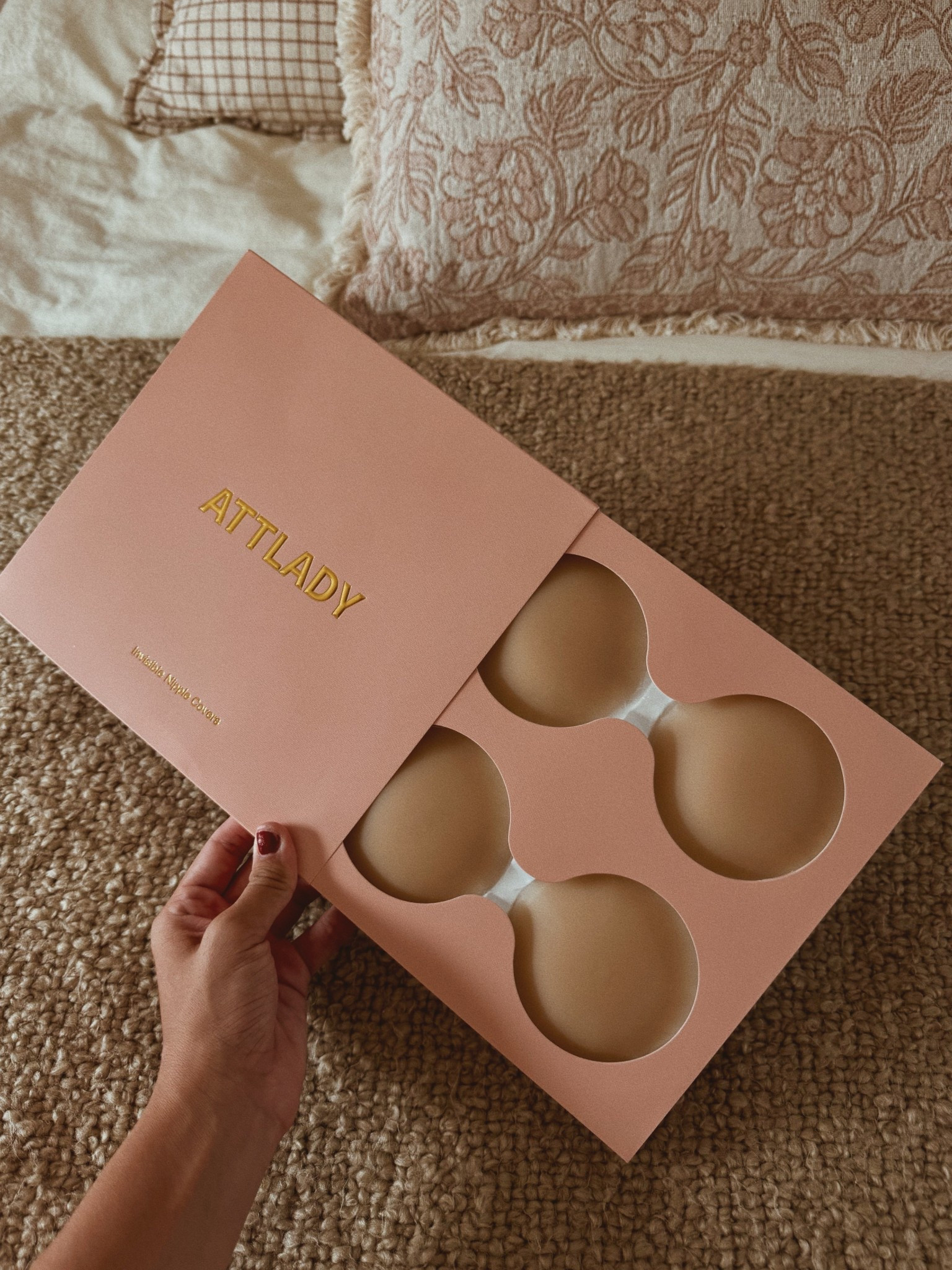 four pairs of nipple covers for $8?!? SO INSANE! cannot believe this deal but I was not passing this up😍🫶🏼

#LTKBeauty #LTKSaleAlert #LTKFindsUnder50