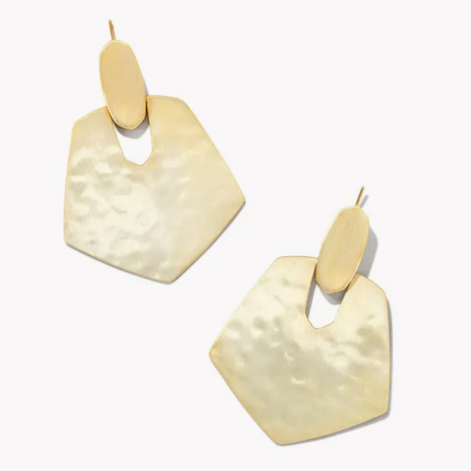 Kendra Scott earrings more than 50% off!

Kendra Scott Finch earrings 
Gold earrings
Designer earrings
Tj Maxx 
TJMaxx

#LTKstyletip #LTKunder50 #LTKsalealert