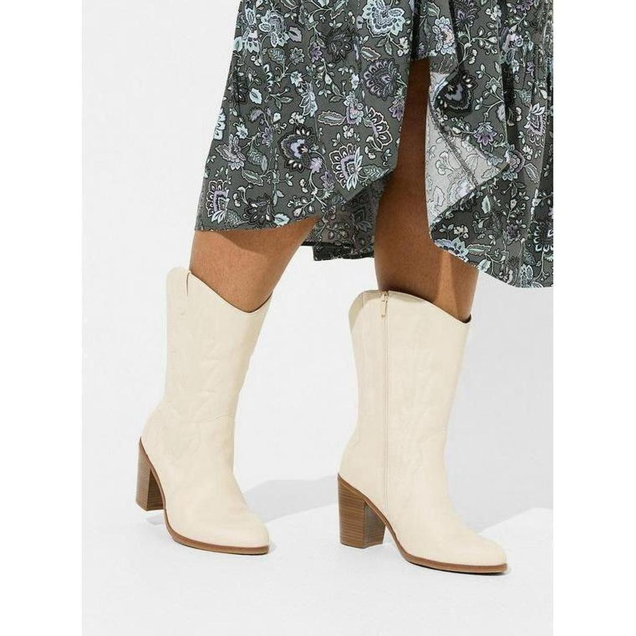 MIA Women's Mid calf Boots - Cream - US 7.5 | Depop US
