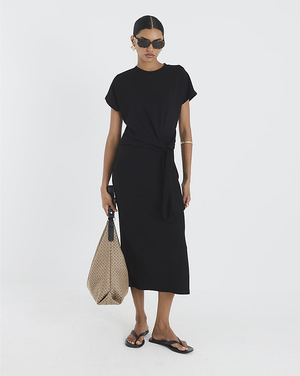 Black Premium Short Sleeve Knot Midi Dress | River Island UK & IE