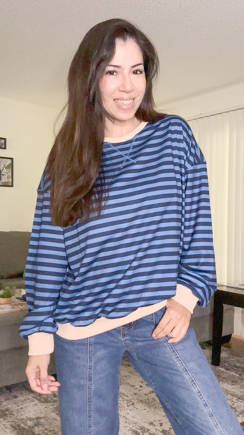 Super comfortable oversized sweatshirt. Great to every day. 

Wearing a small.

#sweatshirtt



#LTKFindsUnder50 #LTKOver40 #LTKSeasonal