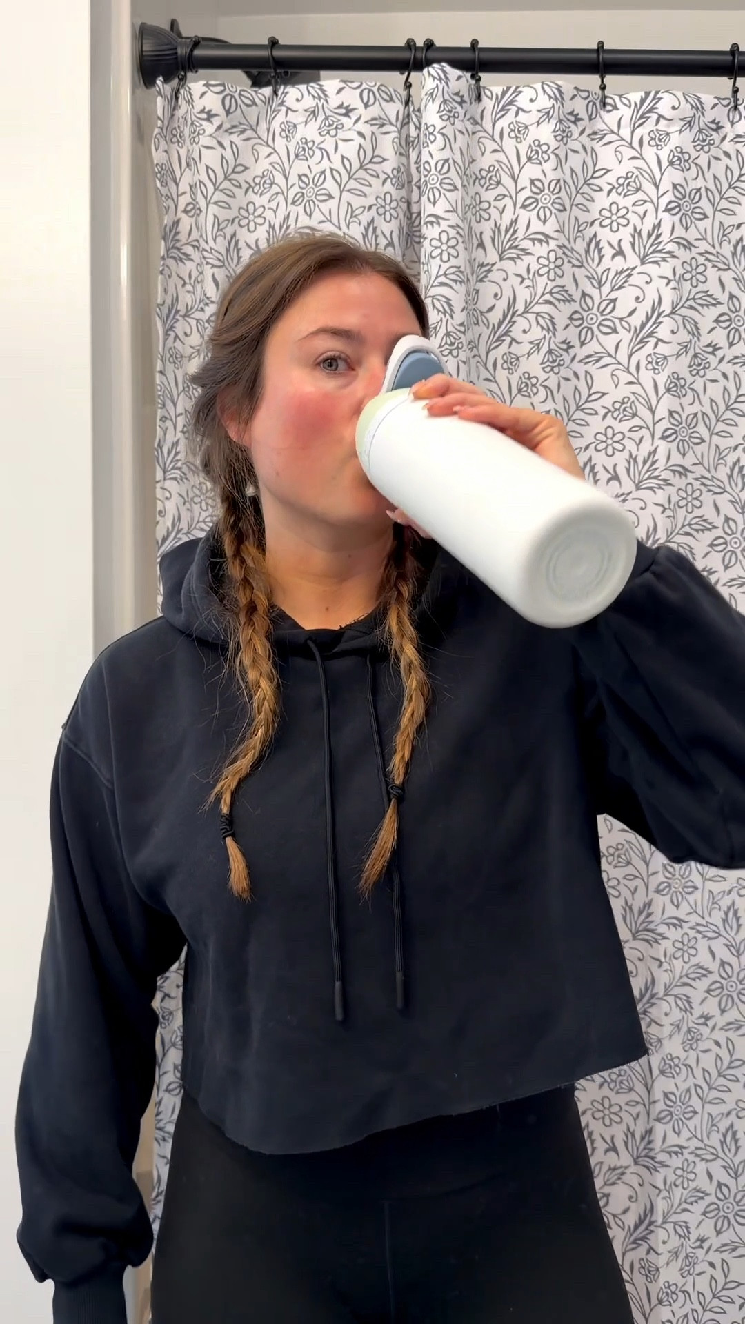 monday morning vlog! morning in my life. workout form home. wellness routine  

#LTKdayinmylife #LTKfitnessgoals #LTKmorningroutine