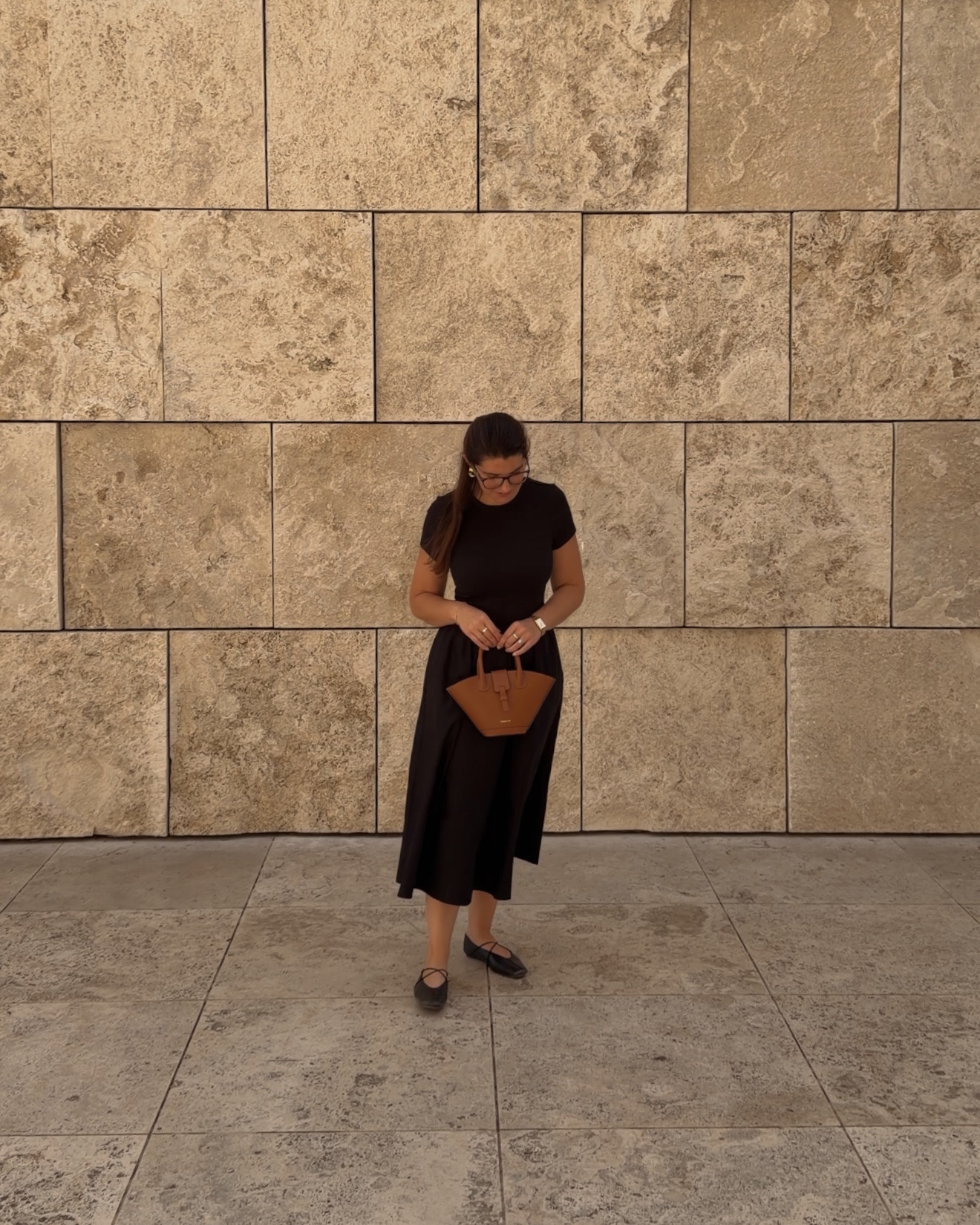 Recent outfits and moments 🤎 

September so far, filled with handbags, soft blues, chocolate brown, late summer evenings and a few little hints of fall finding their way into my wardrobe! 

🤍 You can also shop the complete edit on LTK and ShopMy @ maevawithamour ‘Shop the Looks’ - note: unable to link some of the handbags here: white purse is Parisa Wang, Suede brown is Vestirsi 

👉 Save and follow along for more French-inspired style, thoughtful edits, and wardrobe ideas designed to elevate your everyday

With Amour, M. 

@Margaux @mgemi @PARIS/64 @Freja New York @Velvet Heart Clothing @Aritzia @Machete @ATELIERS AUGUSTE

Some pieces featured in this post were kindly gifted ✨

#LTKdayinmylife #LTKgrwm #LTKootd