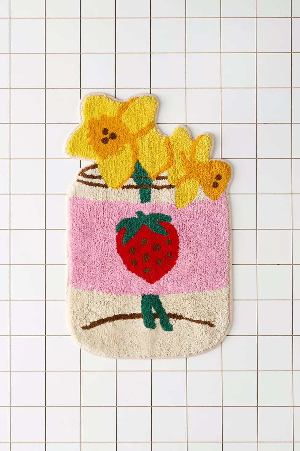 Jar-Din Flower Vase Shape Tufted Bath Mat | Urban Outfitters (US and RoW)