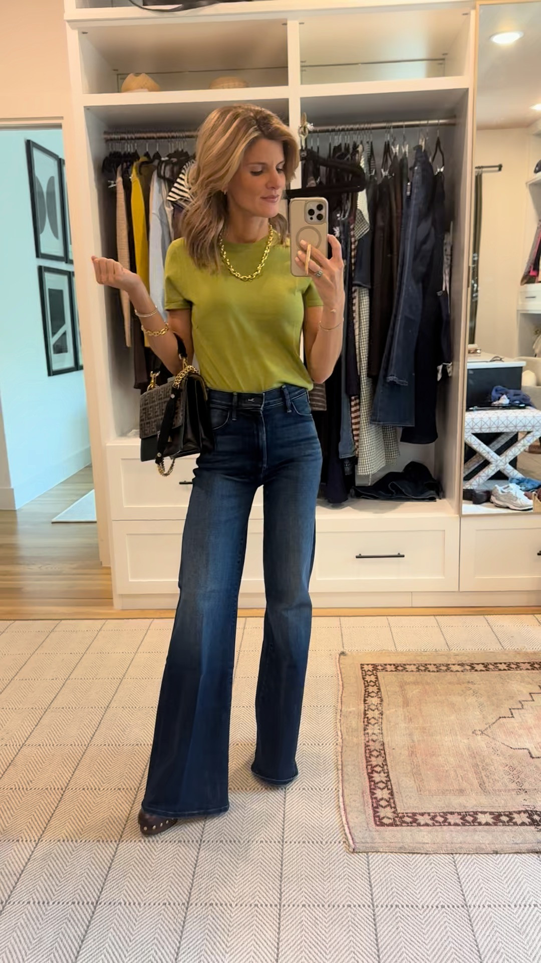 @tuckernuck cashmere chartreuse tee paired with Mother wide leg jeans!  

 #tuckernuckpartner 