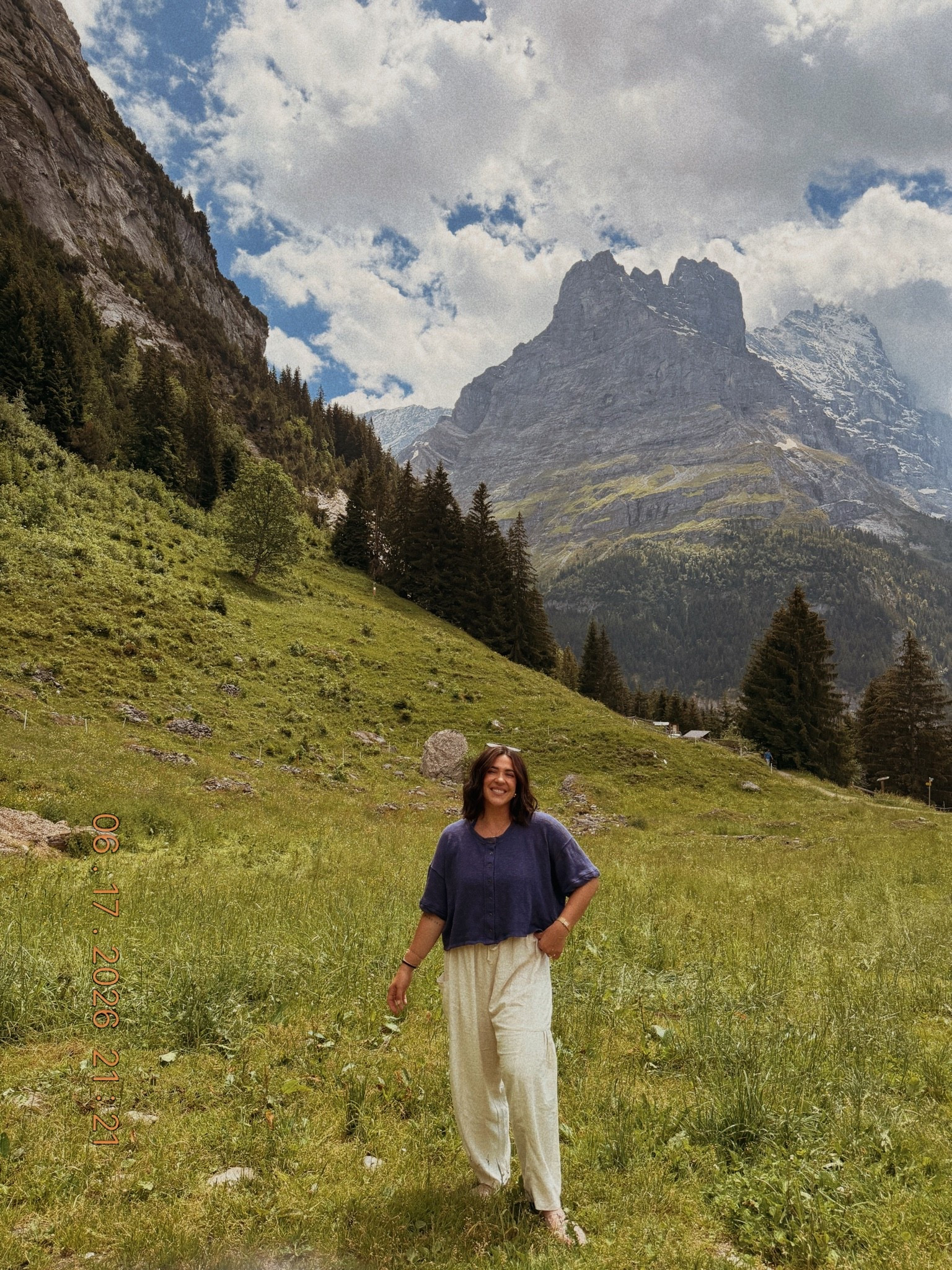 European outfit for the summer, baggy pants and cardigan. Switzerland style. Size M in all!

#LTKootd #LTKdayinmylife #LTKMidsize