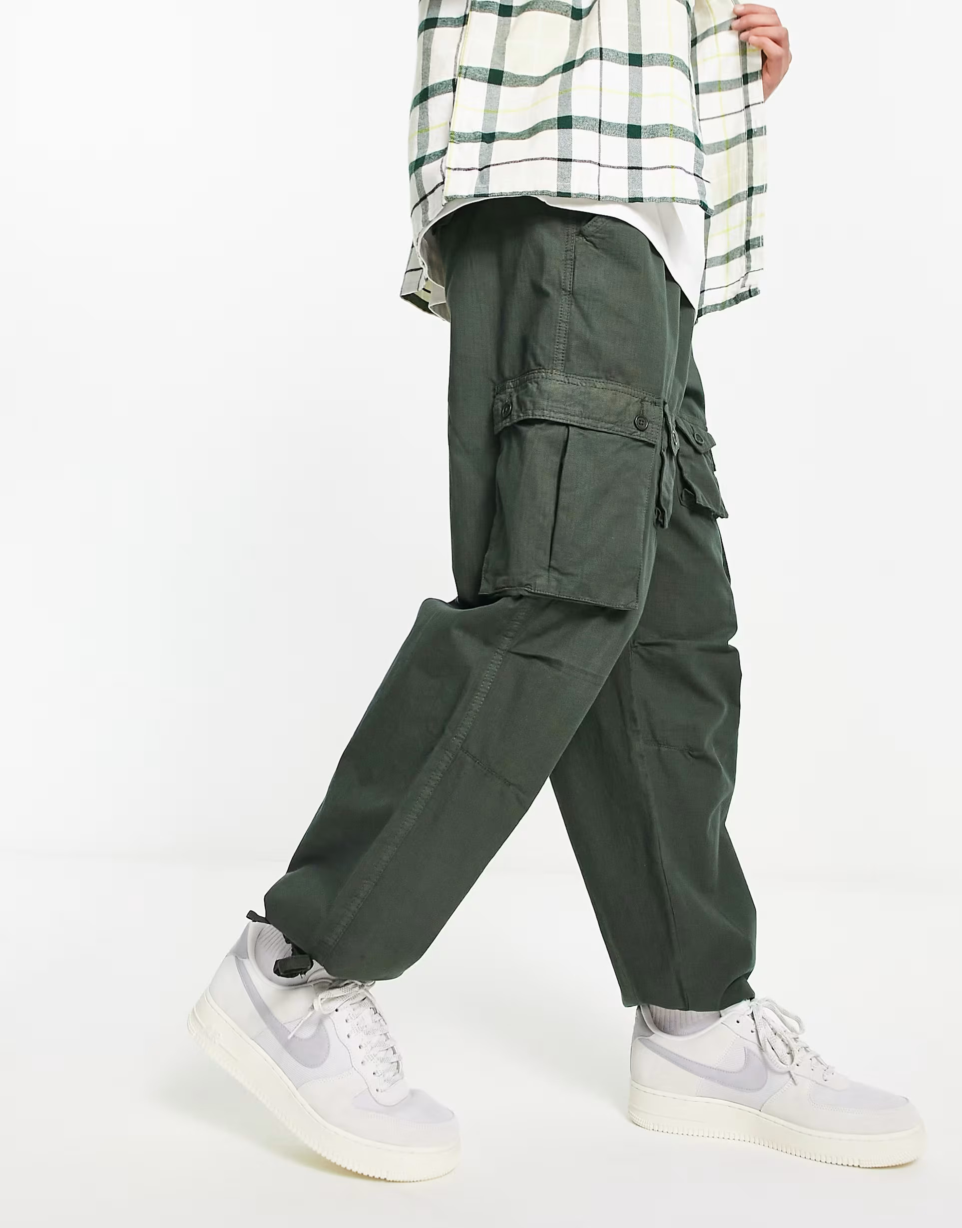 River Island 90's cargo pants in green | ASOS (Global)
