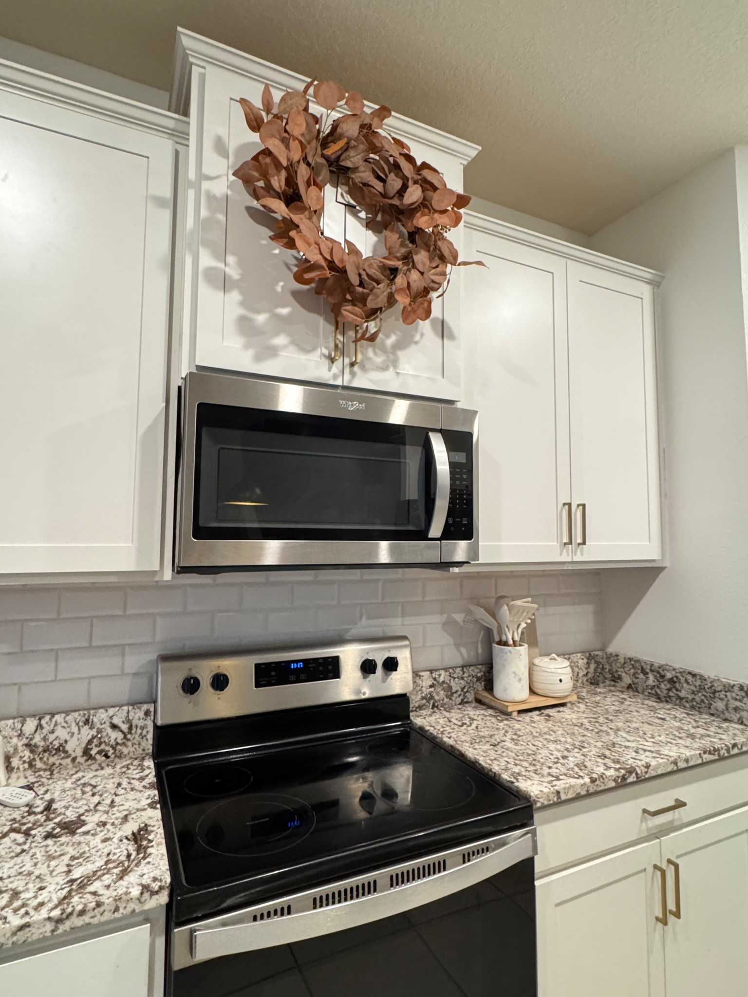 My latest Target Haul!
Still have the tag on the wreath while I figure out where it looks best. I tried it in the dining room, but I think it feels just right here. 

26" Rusted Eucalyptus Wreath - Hearth & Hand™ with Magnolia  is on sale for $31.99! 

#LTKHome #LTKSaleAlert