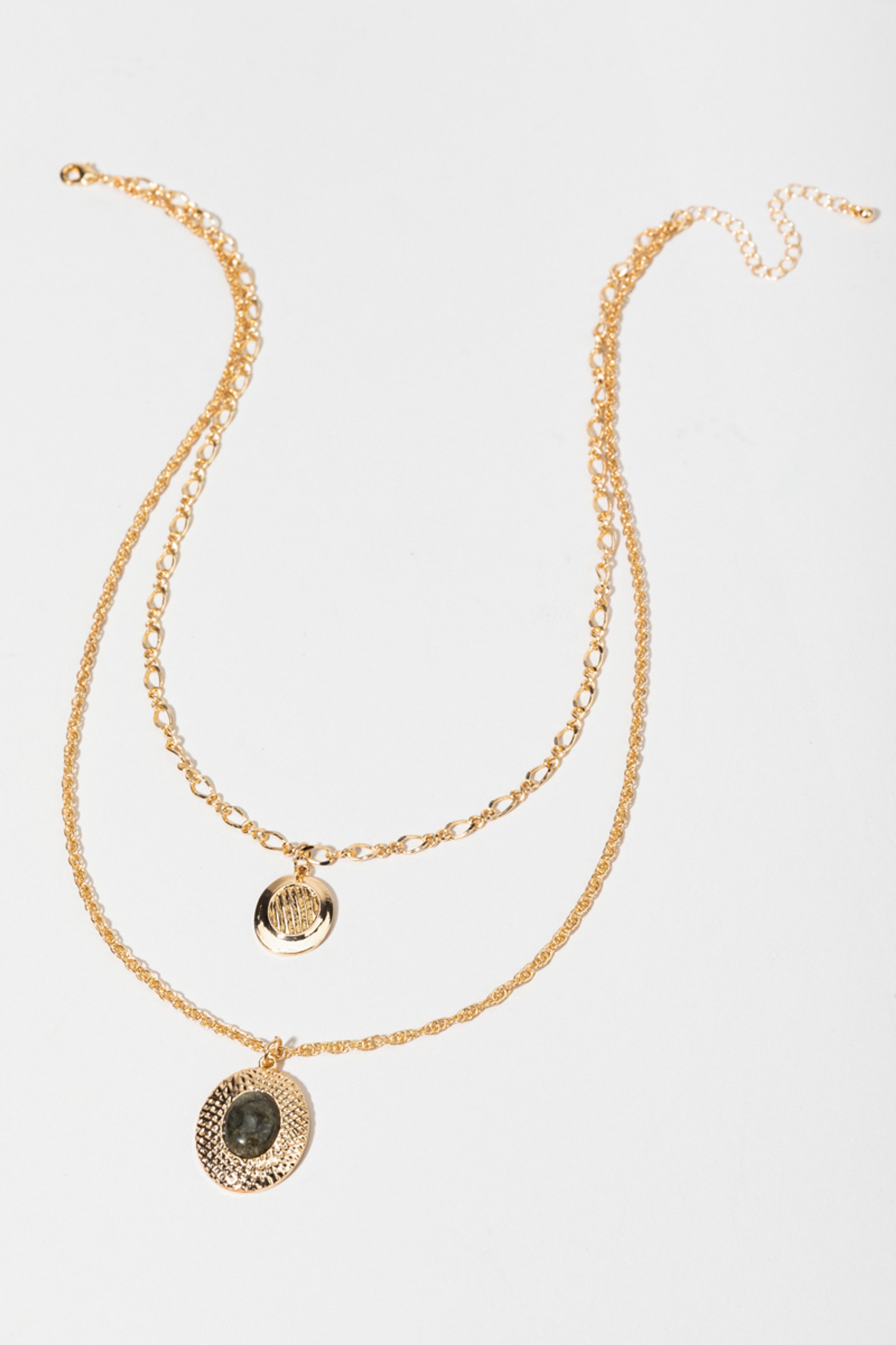 Ashlee Double Pendant Layering Necklace | Francesca's