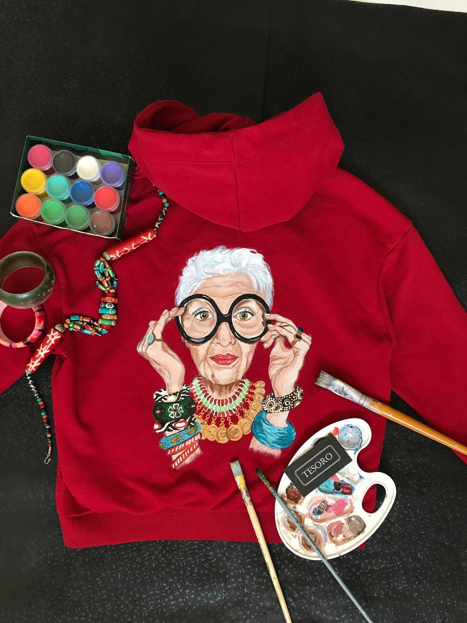 Hand Painted Sweatshirt Iris Apfel for Women | Etsy | Etsy (US)
