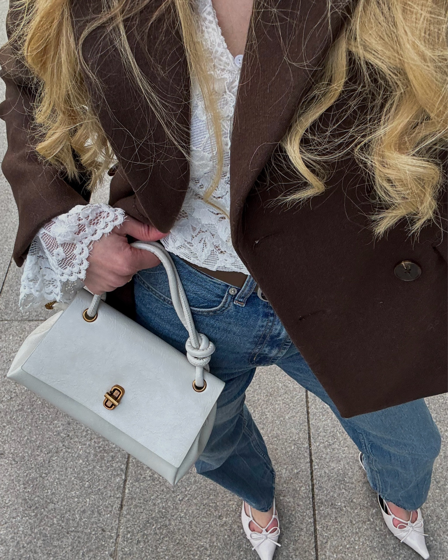 Casual jeans and blazer outfit

#LTKuk #LTKspring #LTKdatenight
