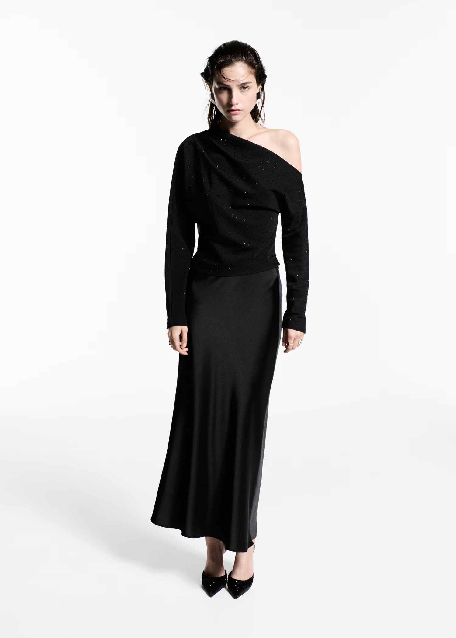 Asymmetrical sequined blouse - Women | MANGO Canada | Mango Canada