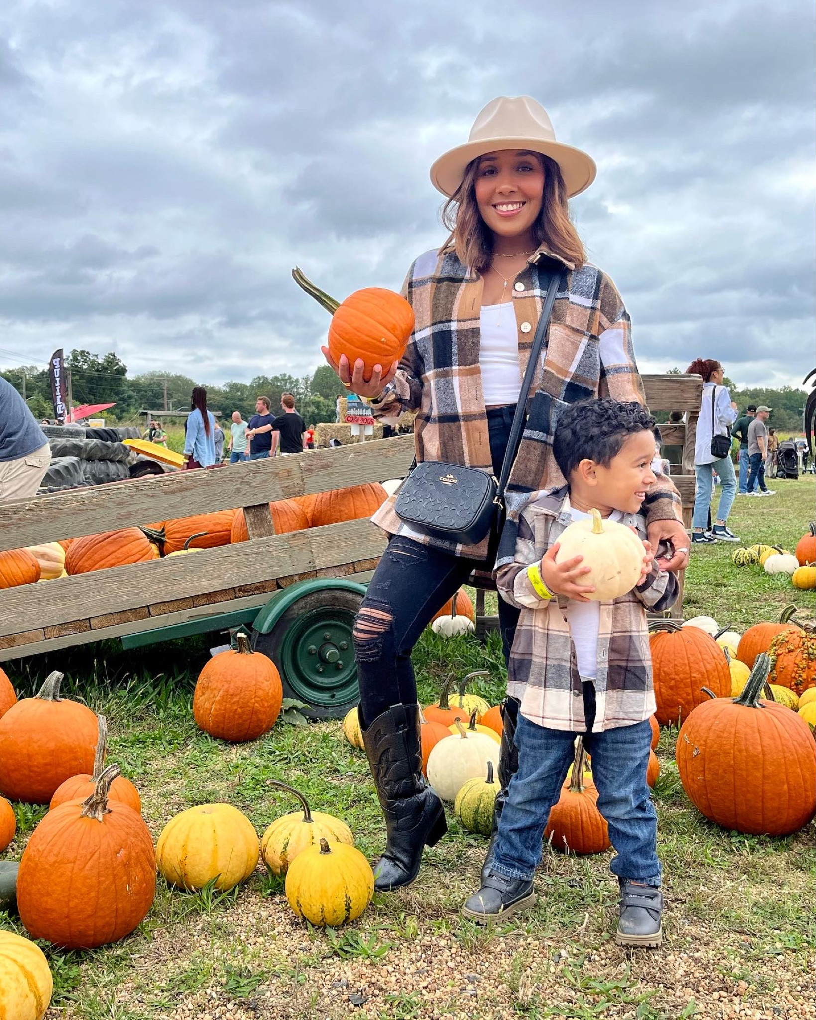 Hey girls! Here our pumpkin patch outfit this fall! 

#pumkinpatchlook #matchingday #fallstyle #familyoutfit #momandsonoutfit

#LTKHalloween #LTKkids #LTKstyletip