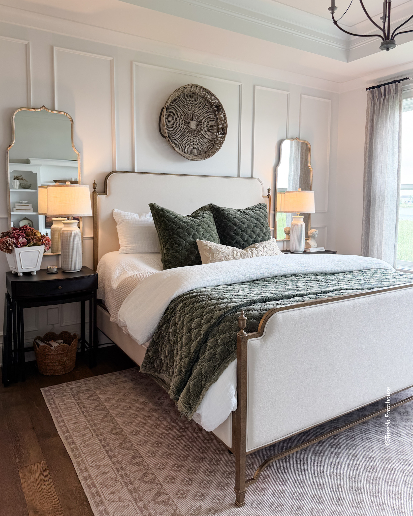— Fall bedroom with neutral accent pillow. This gorgeous green quilt and shams will
take you through the holidays. So gorgeous and rich!

#LTKSeasonal #LTKHome #LTKSaleAlert