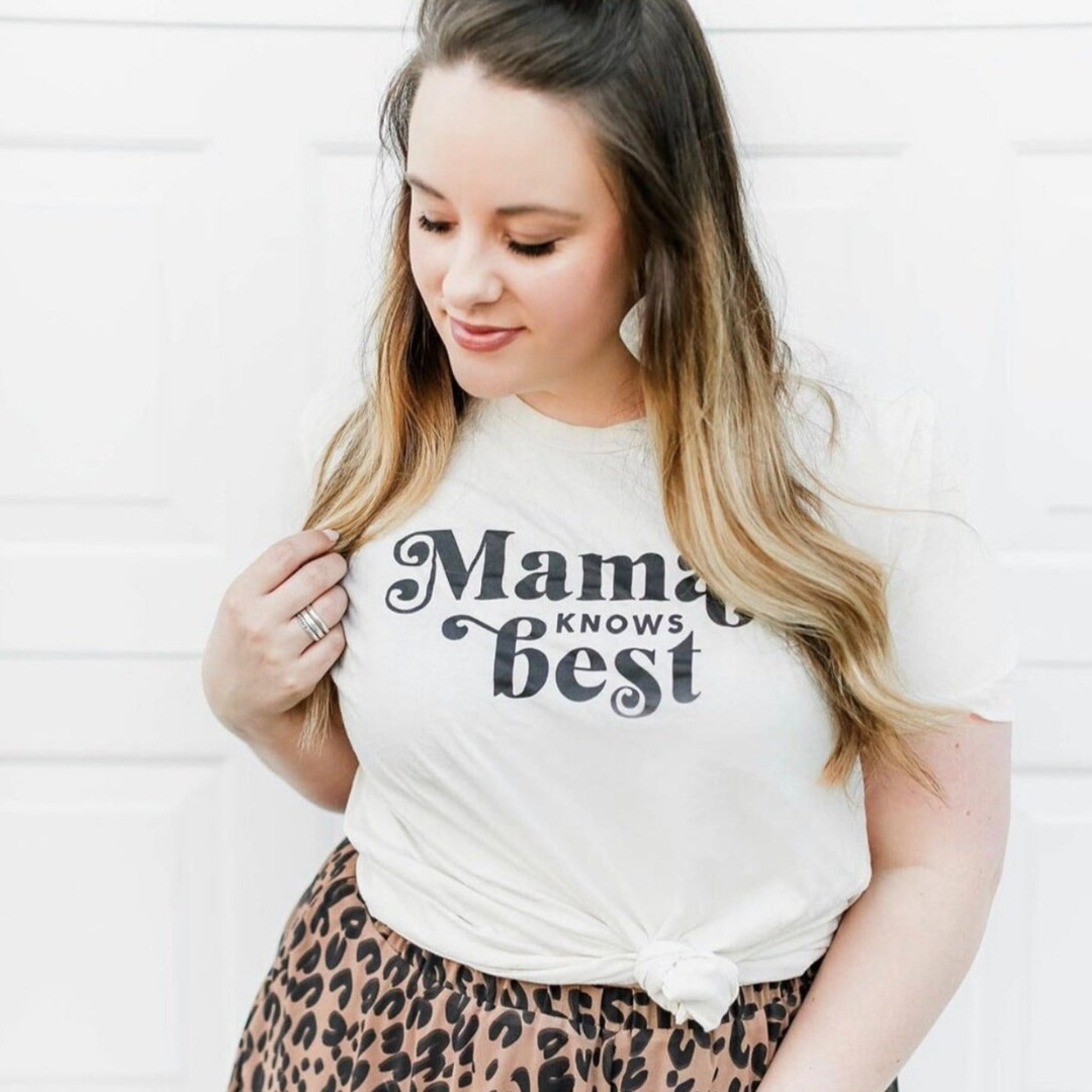 Mama Knows Best Unisex Tee Mom Life Shirt Graphic Tee Shirts for Moms Mother's Day Gift Mom Life ... | Etsy (US)