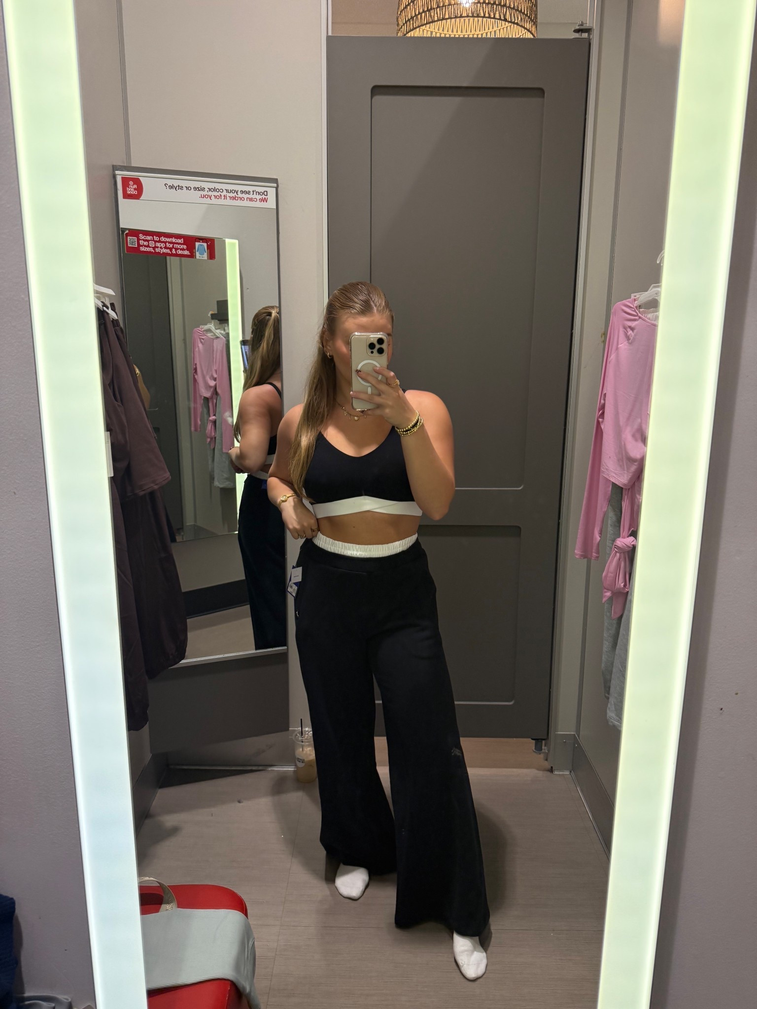 Target really said Set Active dupe 👀✨ This matching set is SO good — the fit, the quality, the price… unreal 🔥 You already know she’s coming home with me! 🛒 #TargetStyle #TargetFinds #LTKfit #LTKactive #LTKunder50 #LTKdupe #LTKsale #LTKfashion #LTKtrend #LTKstyletip

#LTKStyleTip #LTKActive #LTKFindsUnder50