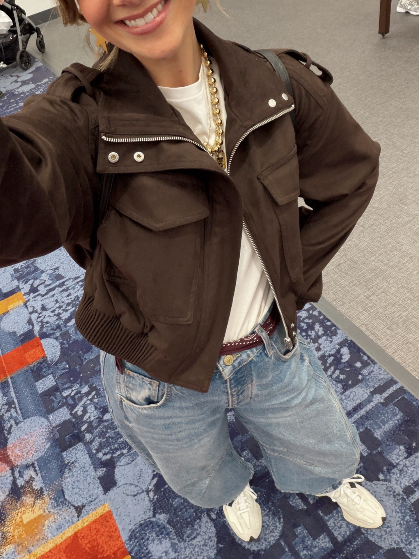 Different type of outfit roundup from last week ✨ 

Valentine’s Day weekend spent in MN with the fam (congrats to lil bro and his new fiancée!) 🤍
and then a few days in Vegas with @generalstoreofminnetonka for @magicfashionevents 🪩🛍️