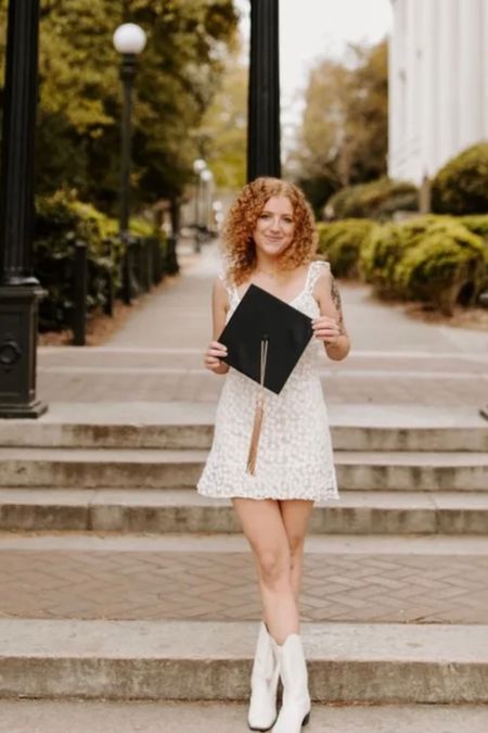 This white graduation dress is so cute!

Graduation dress, senior pictures, white mini dress, graduation outfit 

#LTKU #LTKunder100