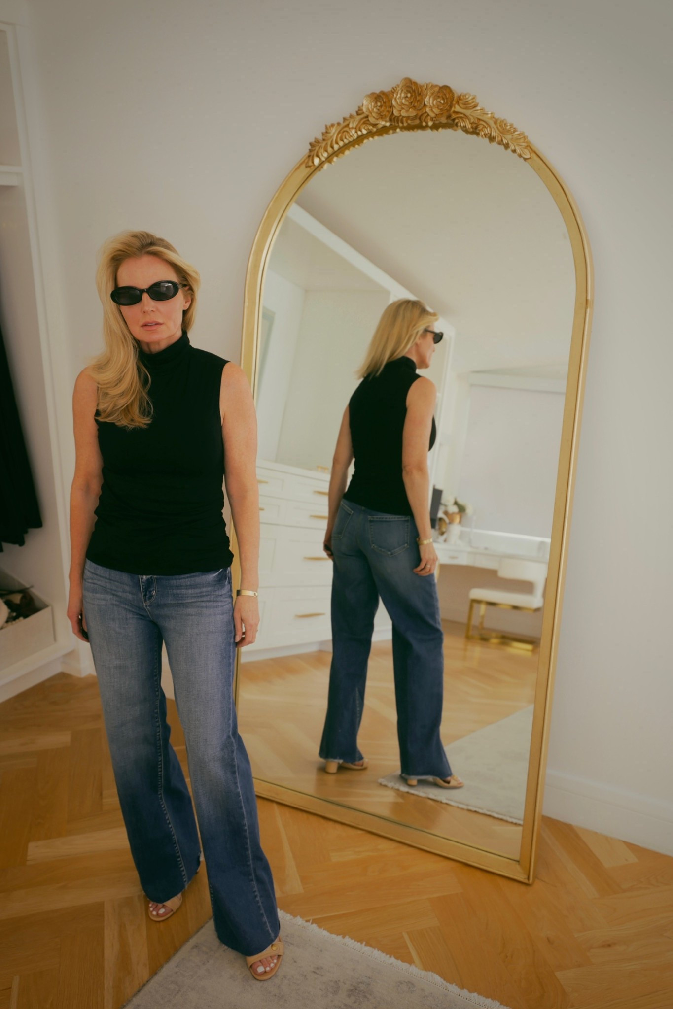 These Scottie jeans are sooo soft—they have just the right amount of stretch, making them ridiculously comfortable to wear all day. 

The dark wash with subtle center fading is also a major bonus! It visually slims and elongates your legs. It’s one of those small design details that makes a huge difference. TTS. 

~Erin xo 

I’ll link both this pair (Scottie) and the high-rise version (Gwenna) 😉

#LTKOver40 #LTKSeasonal