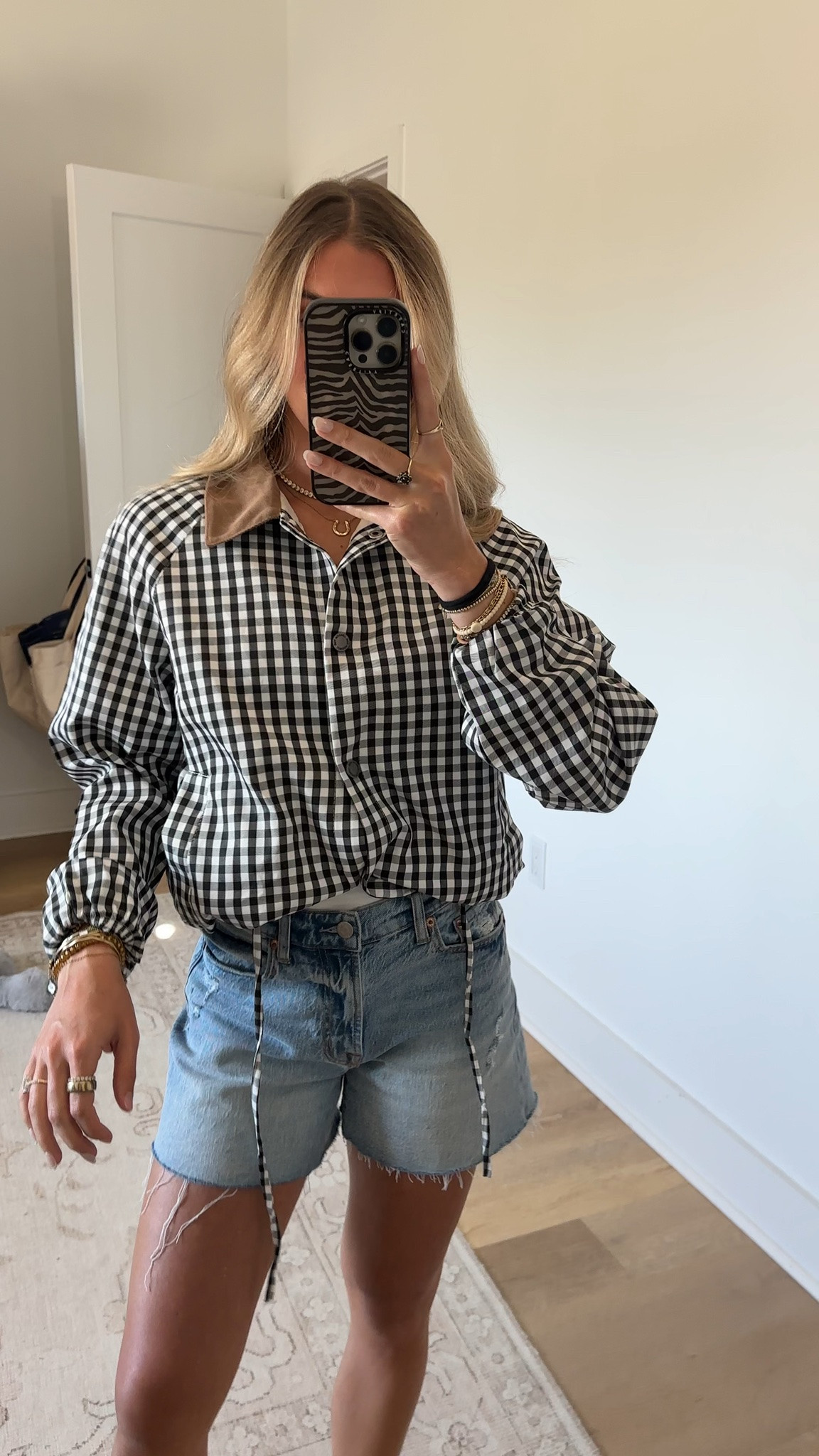 Amazon size small Women Gingham Jacket Corduroy Collar Shacket
Snap button front plaid jacket with side pocket, Lightweight cropped casual coat, Drawstring hem retro vintage daily wear

#LTKootd #LTKSaleAlert #LTKSeasonal