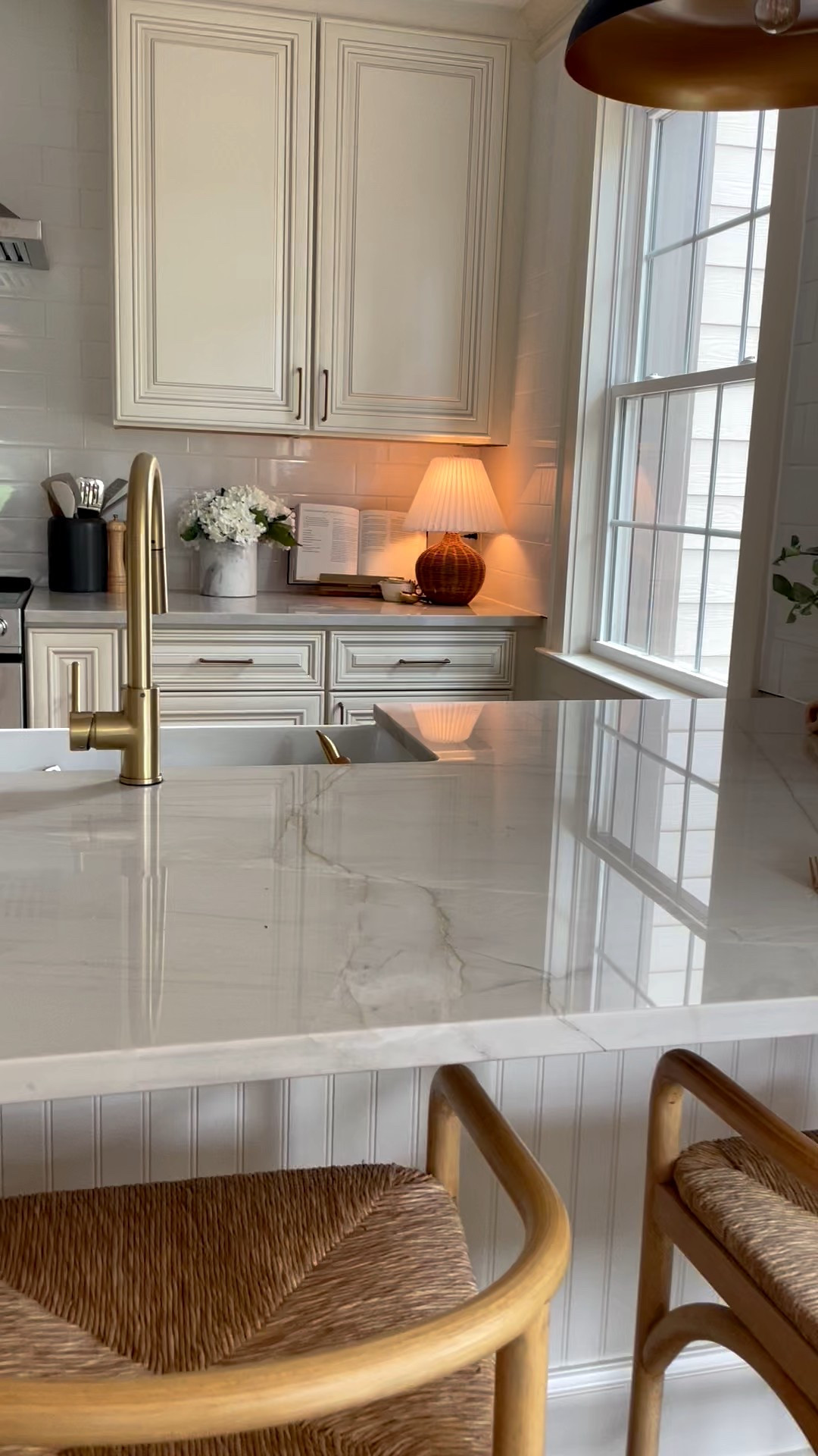 I’m getting sick of unpacking so think I’ll have another scone 😂

#LTKSeasonal #LTKHome #LTKSaleAlert