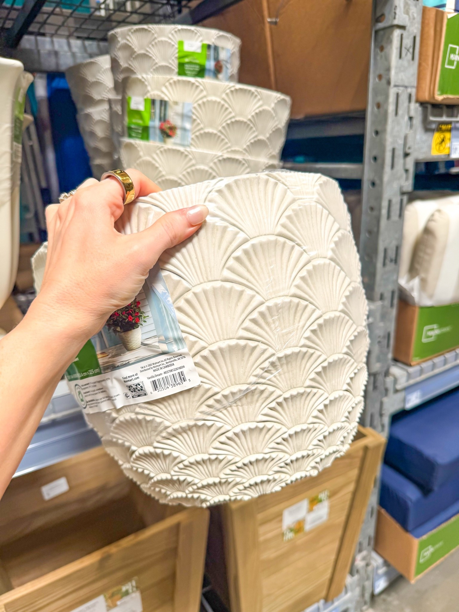 Love these pretty seashell planters! 





Coastal aesthetic 
Coastal finds 
Home decor 
Outdoor decor 
Walmart home 
Walmart finds
Summer decor

#LTKSeasonal #LTKHome #LTKSaleAlert