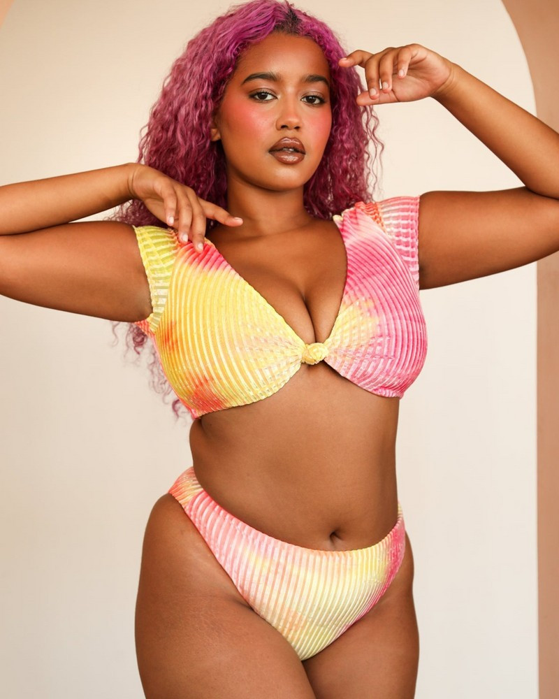 Seashore Bottom | Dia & Co