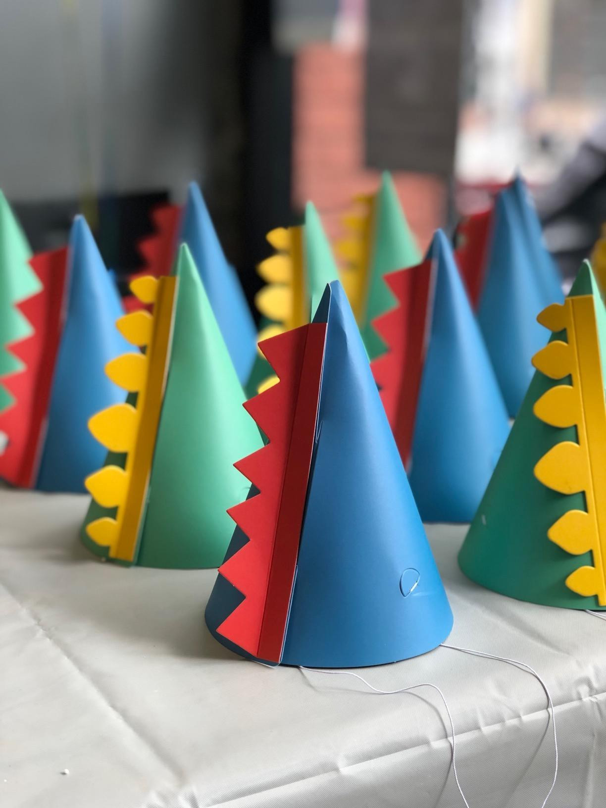 Dinosaur Party Hats | 12 Pack | Dinosaur Spike Birthday Party Hats for Kids | T-rex Birthday Part... | Amazon (US)