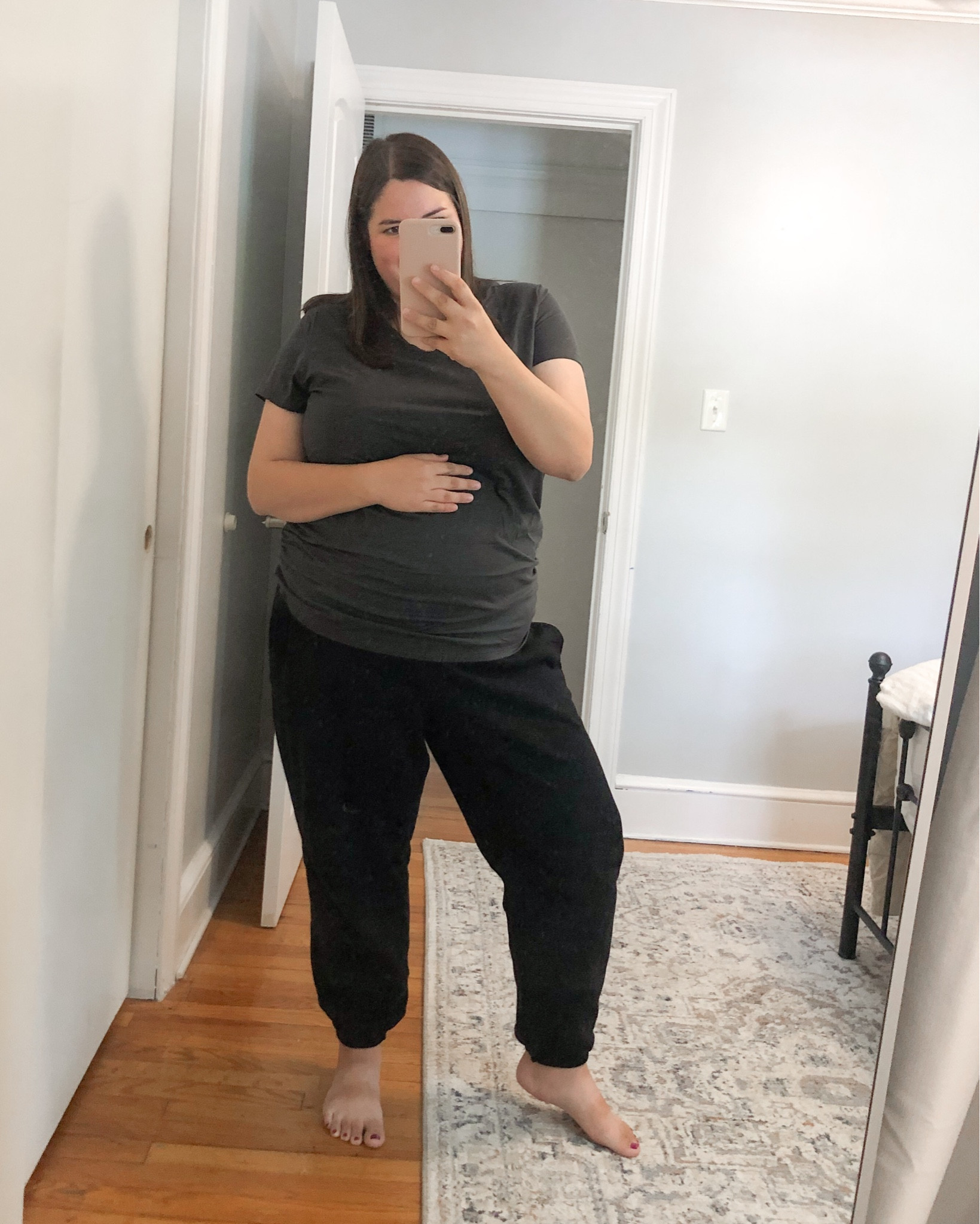 Cleaning day OOTD. 

These sweatpants are crazy comfortable but run very large, I sized down to xl. 



#LTKfindsunder50 #LTKsalealert #LTKplussize
