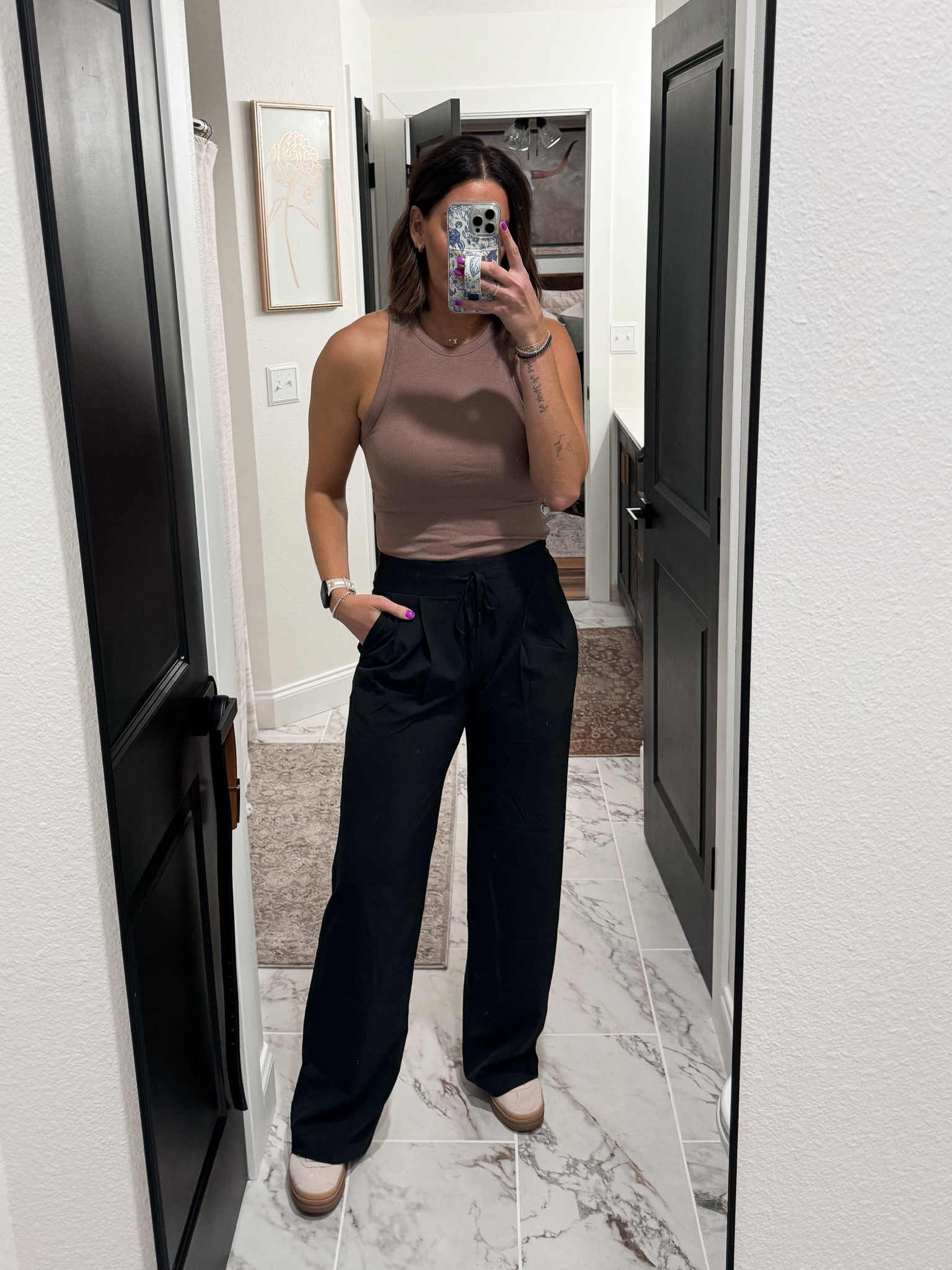 Tank-medium
Pants-small long
Sneakers-7.5
Bra-medium 

#LTKsalealert #LTKstyletip #LTKfindsunder50