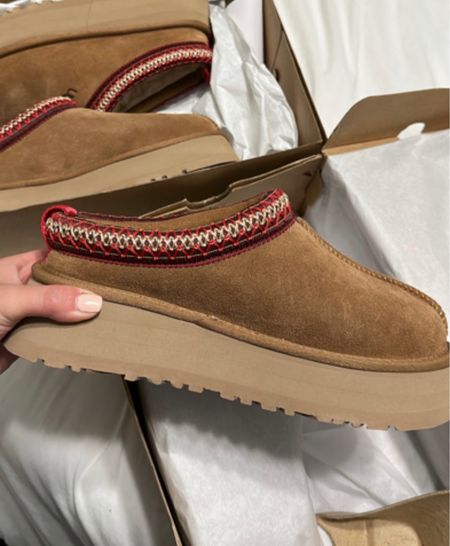 Cozy fall shoes 
UGG TAZZ SLIPPERS 
Fall Essentials 
Fall style 
Gift guide for her 
Shoes for her 

#LTKshoecrush #LTKGiftGuide #LTKSeasonal