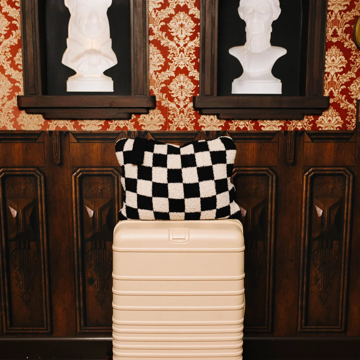 Sand & Black Check Quillow 50x60 | Staykation