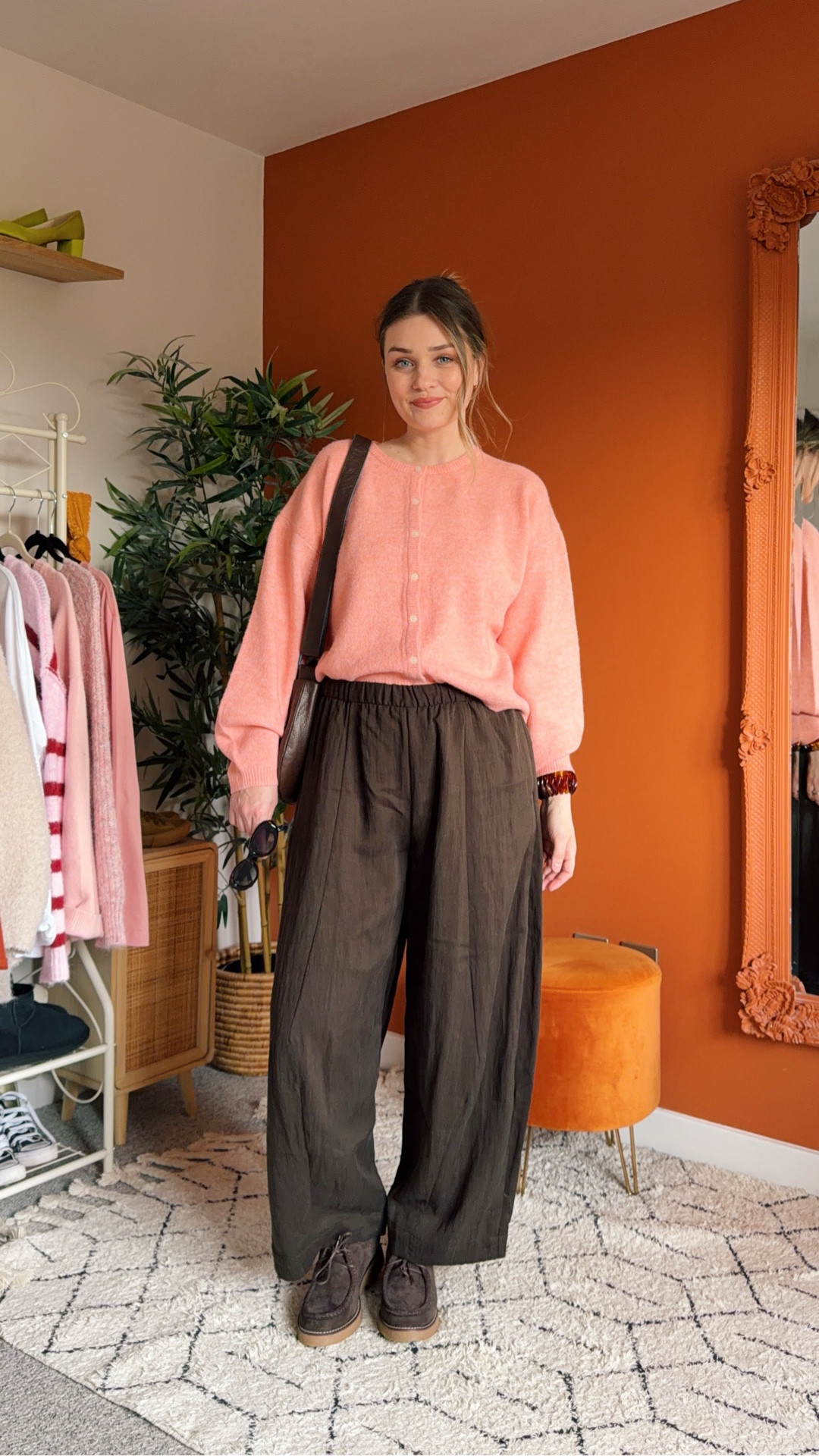 I’m wearing..

Trousers M 
Cardigan 12
Lips velvet teddy 

#LTKstyletip #LTKspring #LTKuk