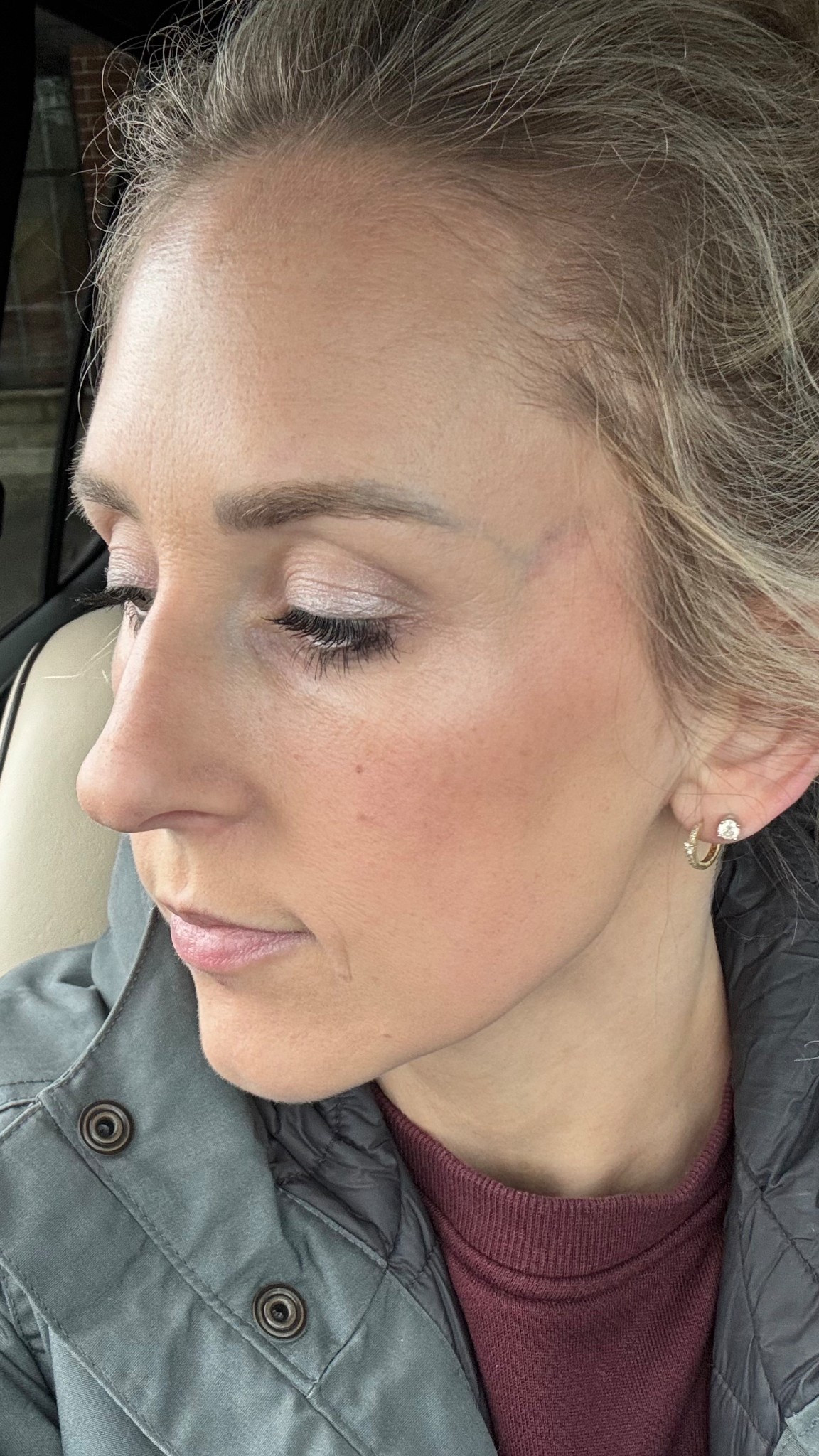 Easy, flawless, five minute make up!

Dibs contour stick: starlit
Eyeshadow stick: shimmer pearl

#LTKBeauty