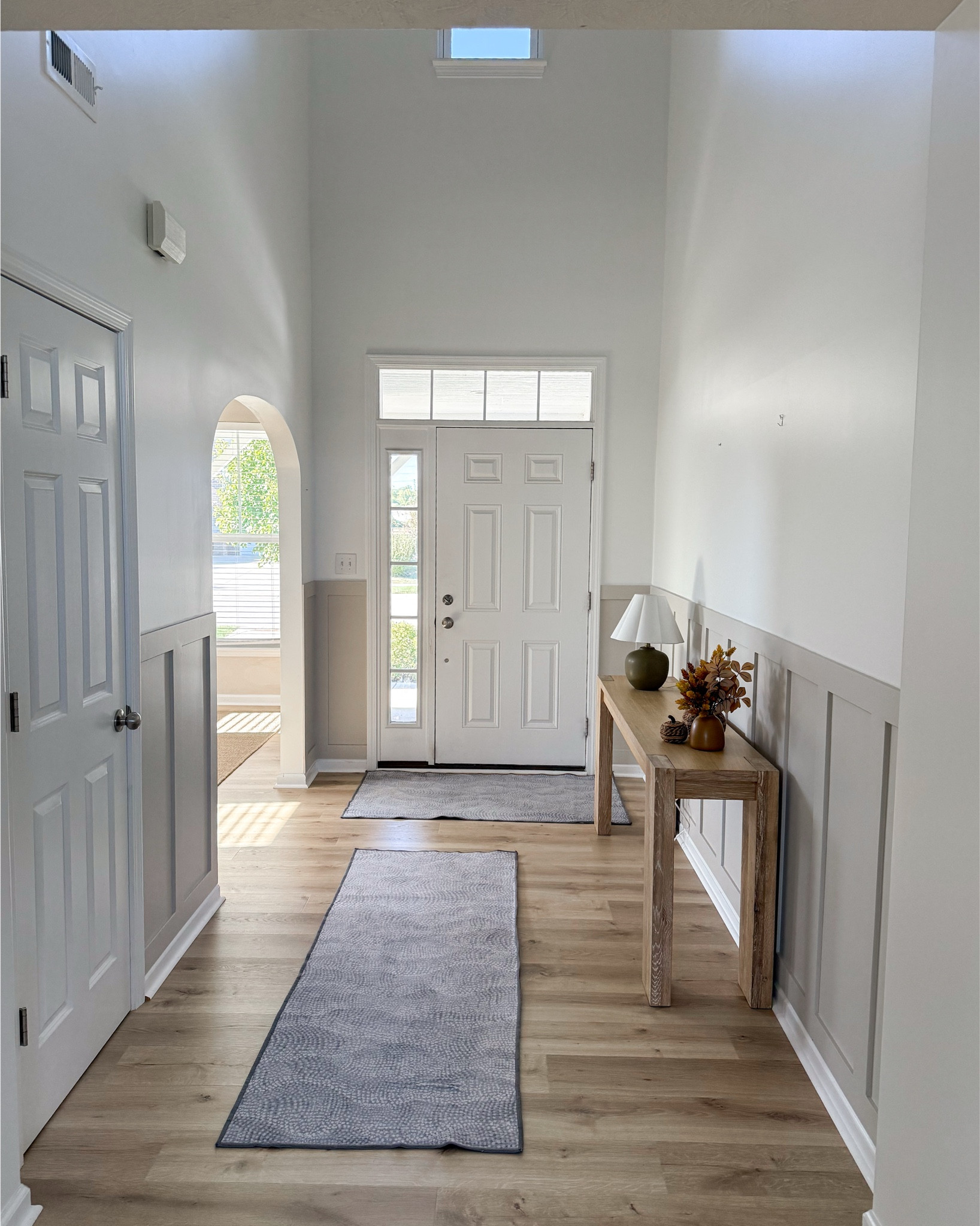 Inviting Autumn Entryway 💡



#LTKHalloween #LTKHome #LTKFindsUnder50