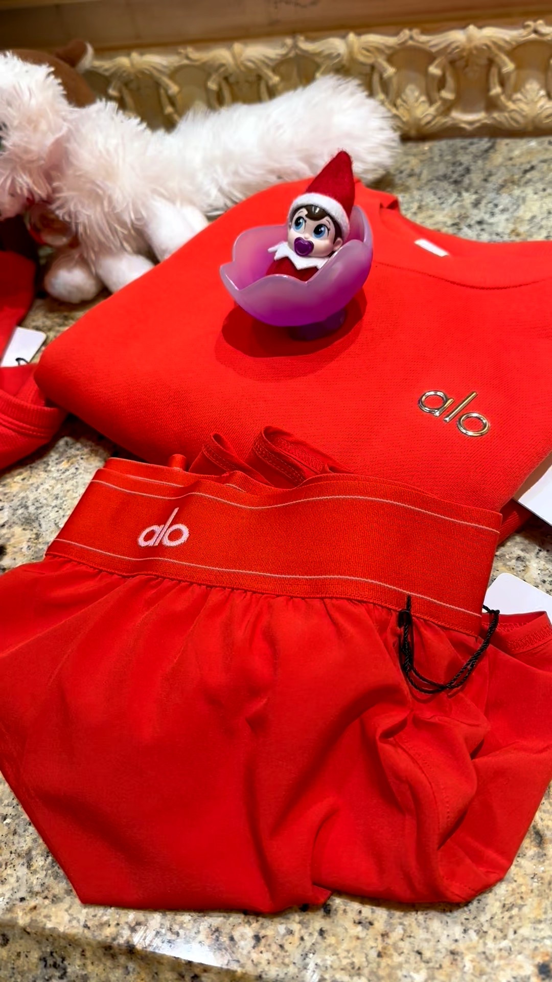 The new red alo drop, my girls love this skirt…they were all the time! 