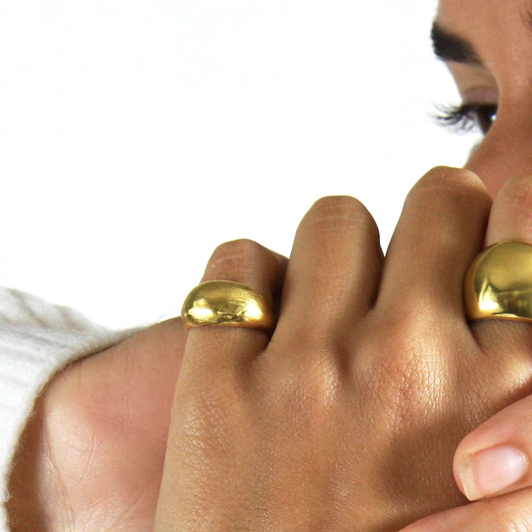 Gold dome pinky ring for women Chunky Little finger ring Gold pinky ring Curved small finger ring... | Etsy (US)