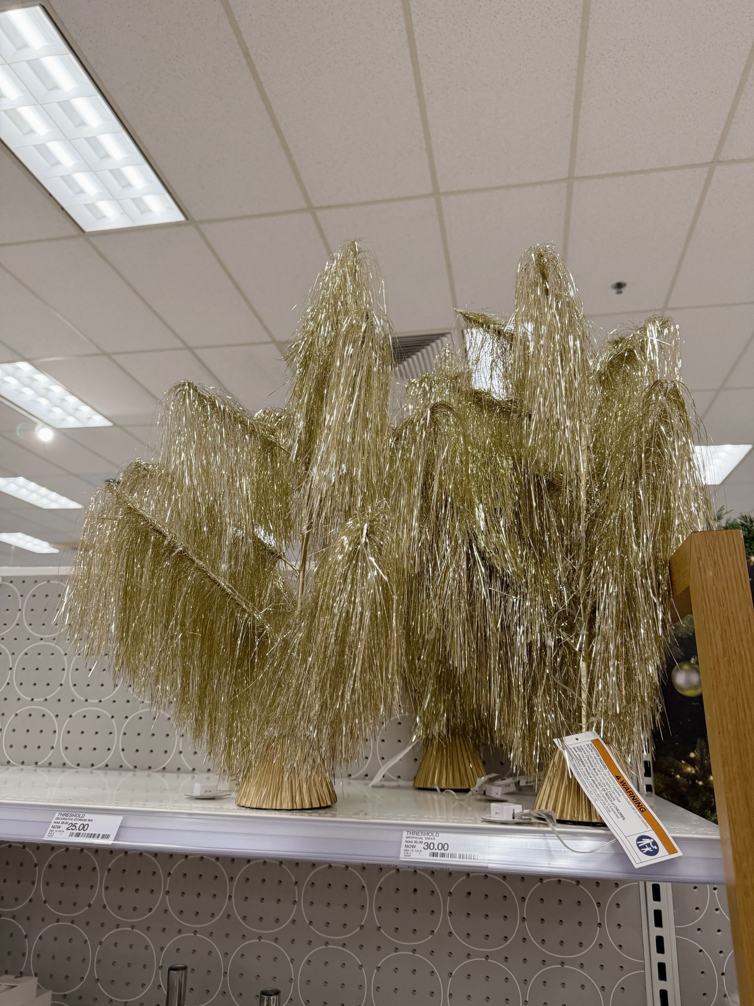 Gold target tinsel tree