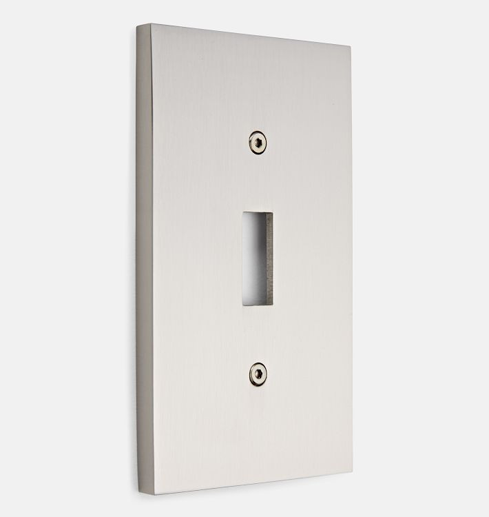 Fenton Single Toggle Switchplate | Rejuvenation
