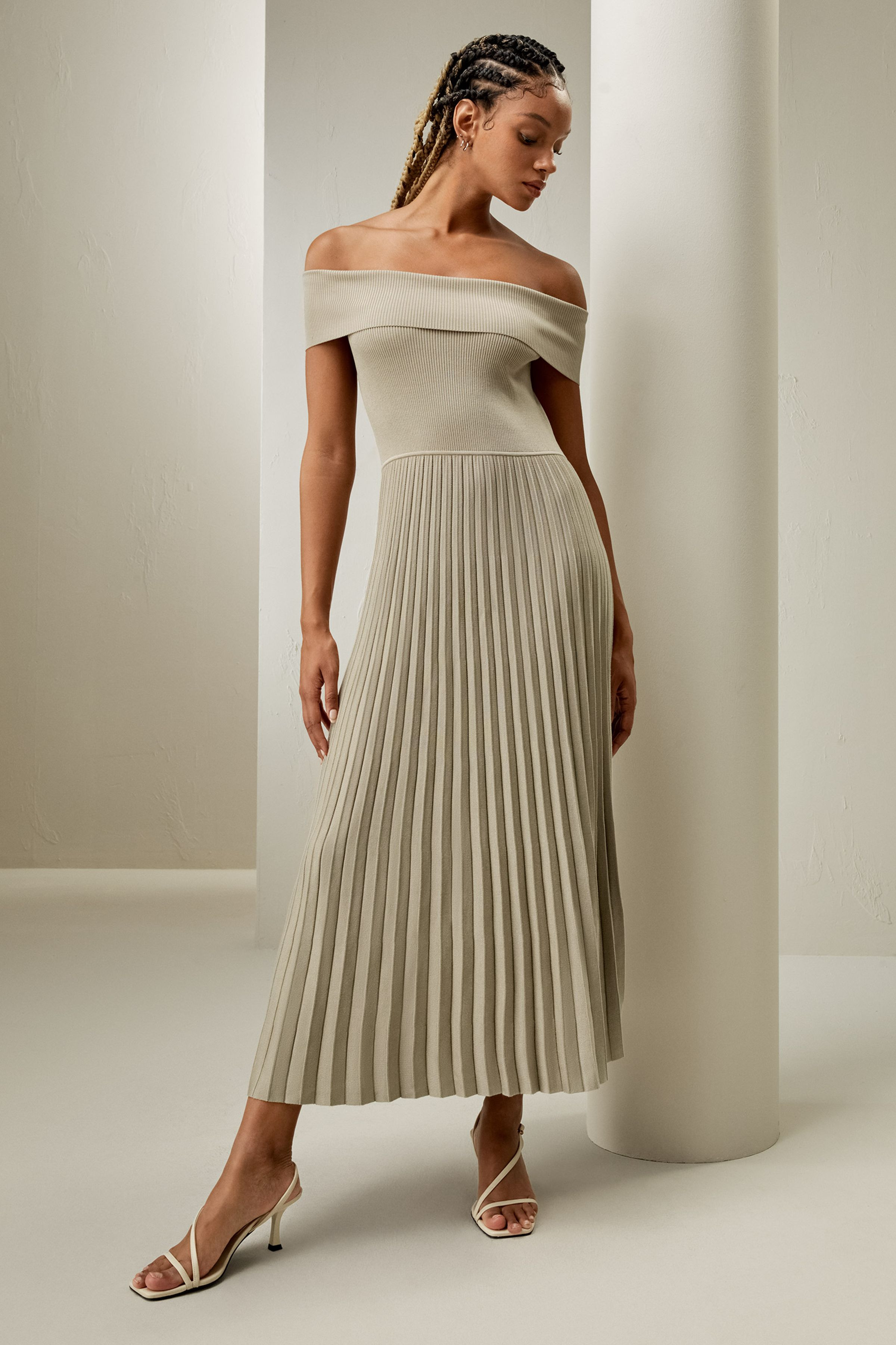 Off-Shoulder Hybrid Pleated Dress | LILYSILK
