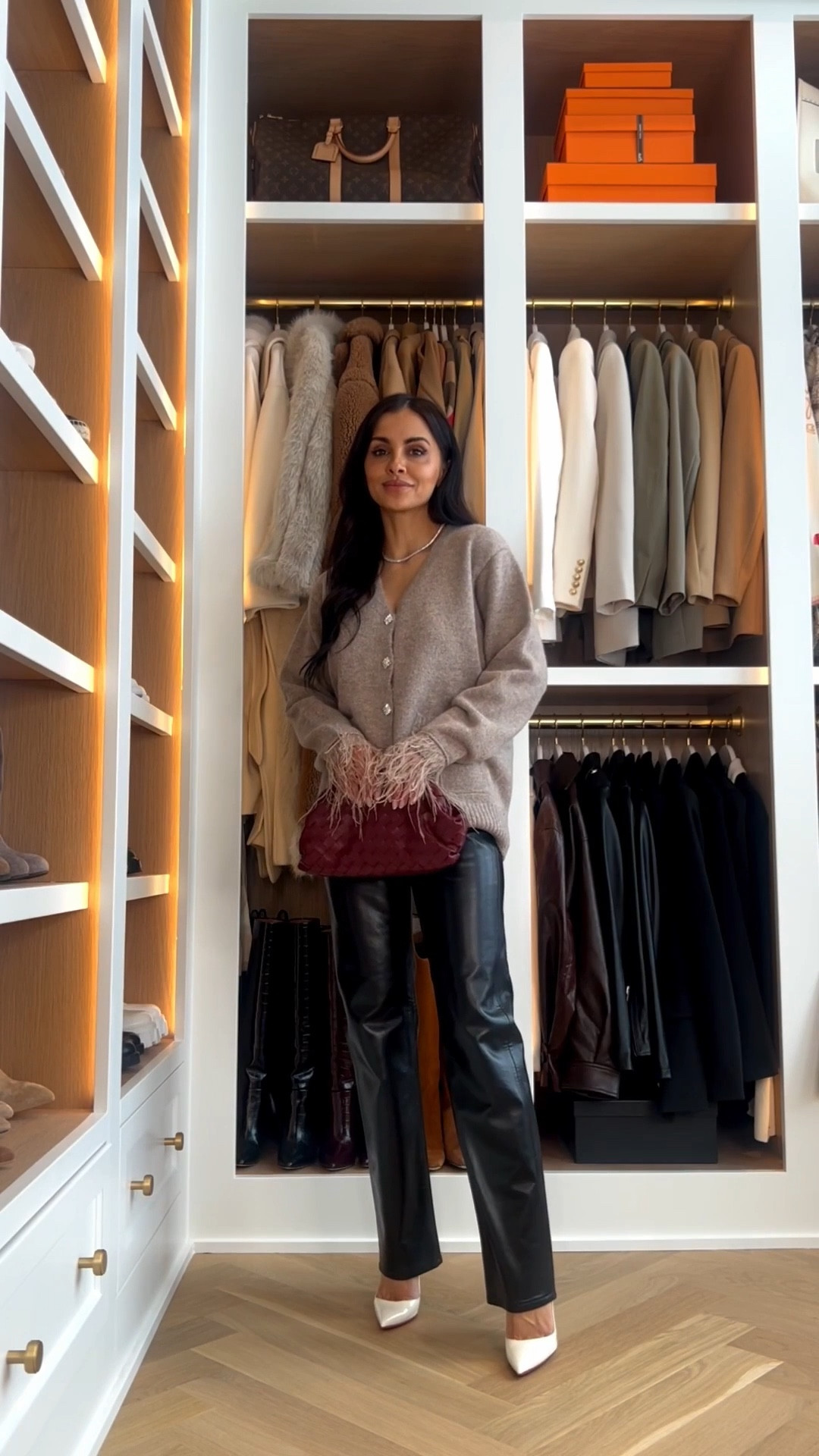 Nordstrom holiday outfits 
Holiday sweaters
! Wearing an XS in everything 



#LTKSeasonal #LTKHoliday #LTKFindsUnder100