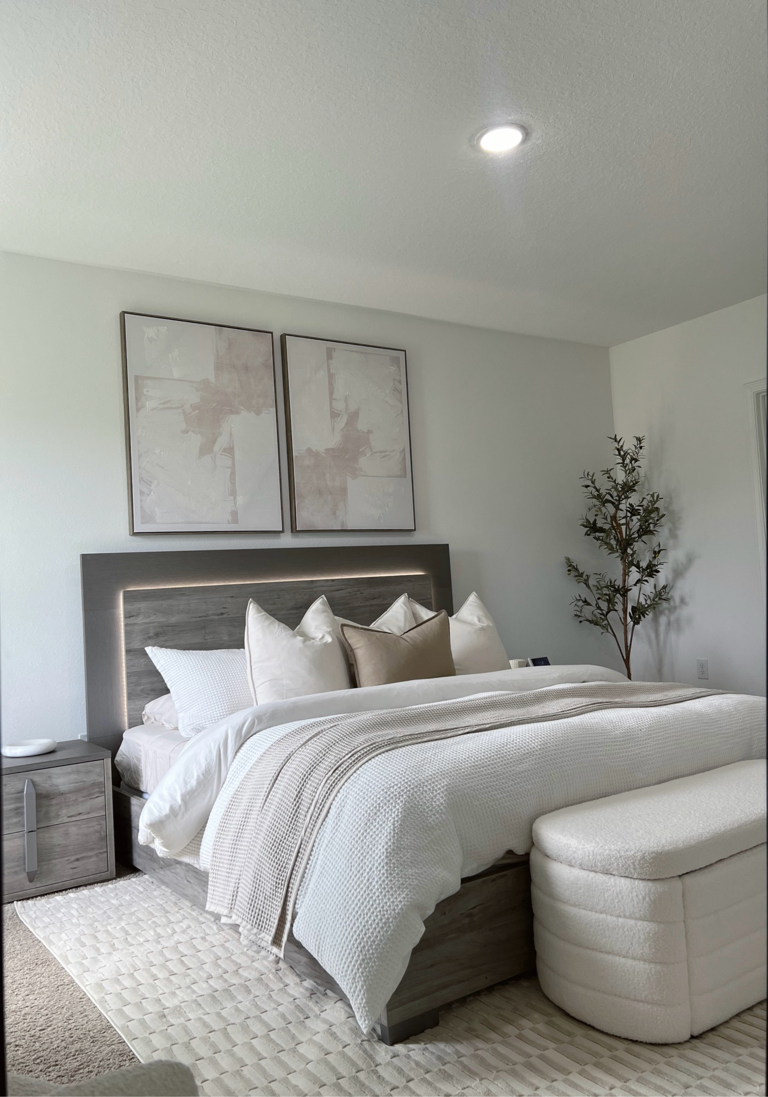 My favorite bedding☁️🤍🪽

#amazonhome #amazonfavorites